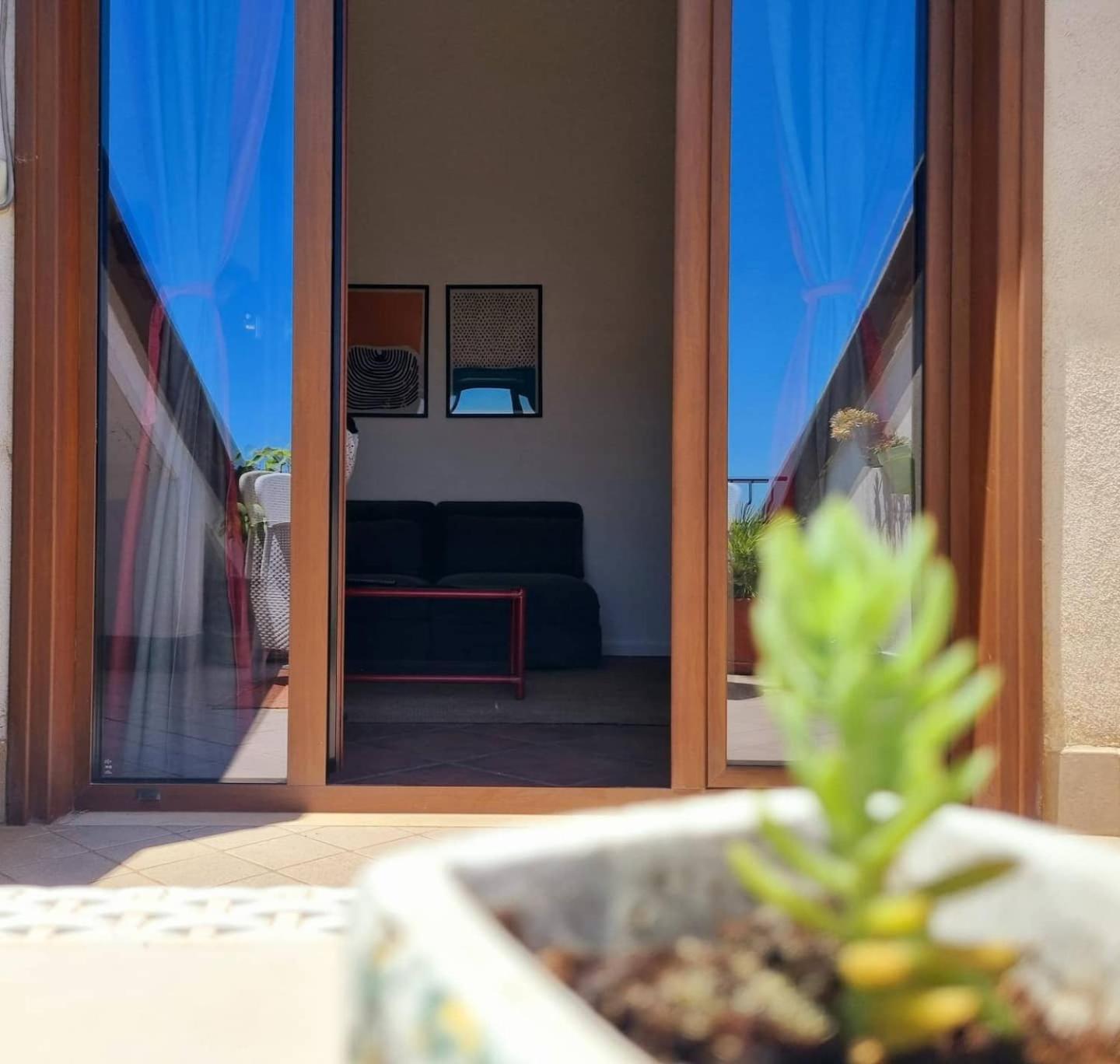 Apartment with View photo 3