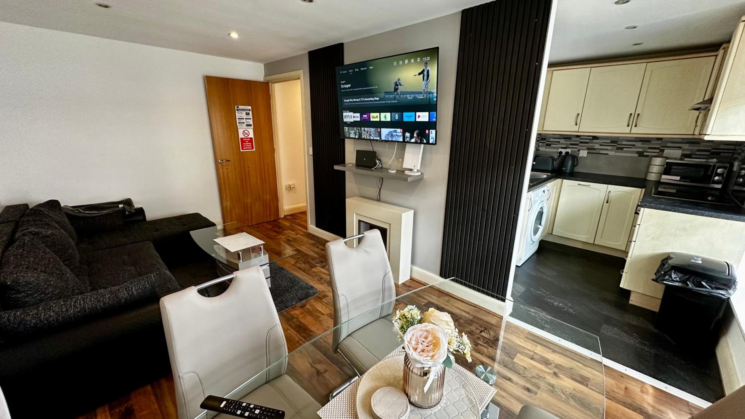 Two-Bedroom Apartment - Photo 12