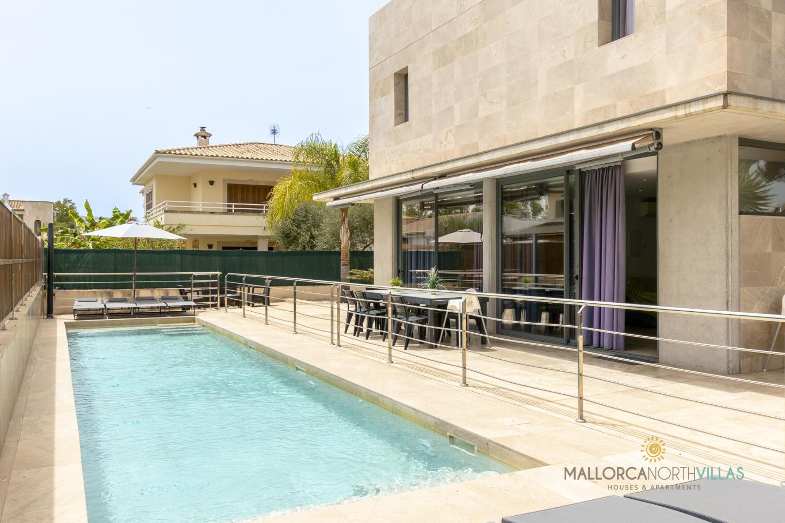 Villa with Private Pool photo 3