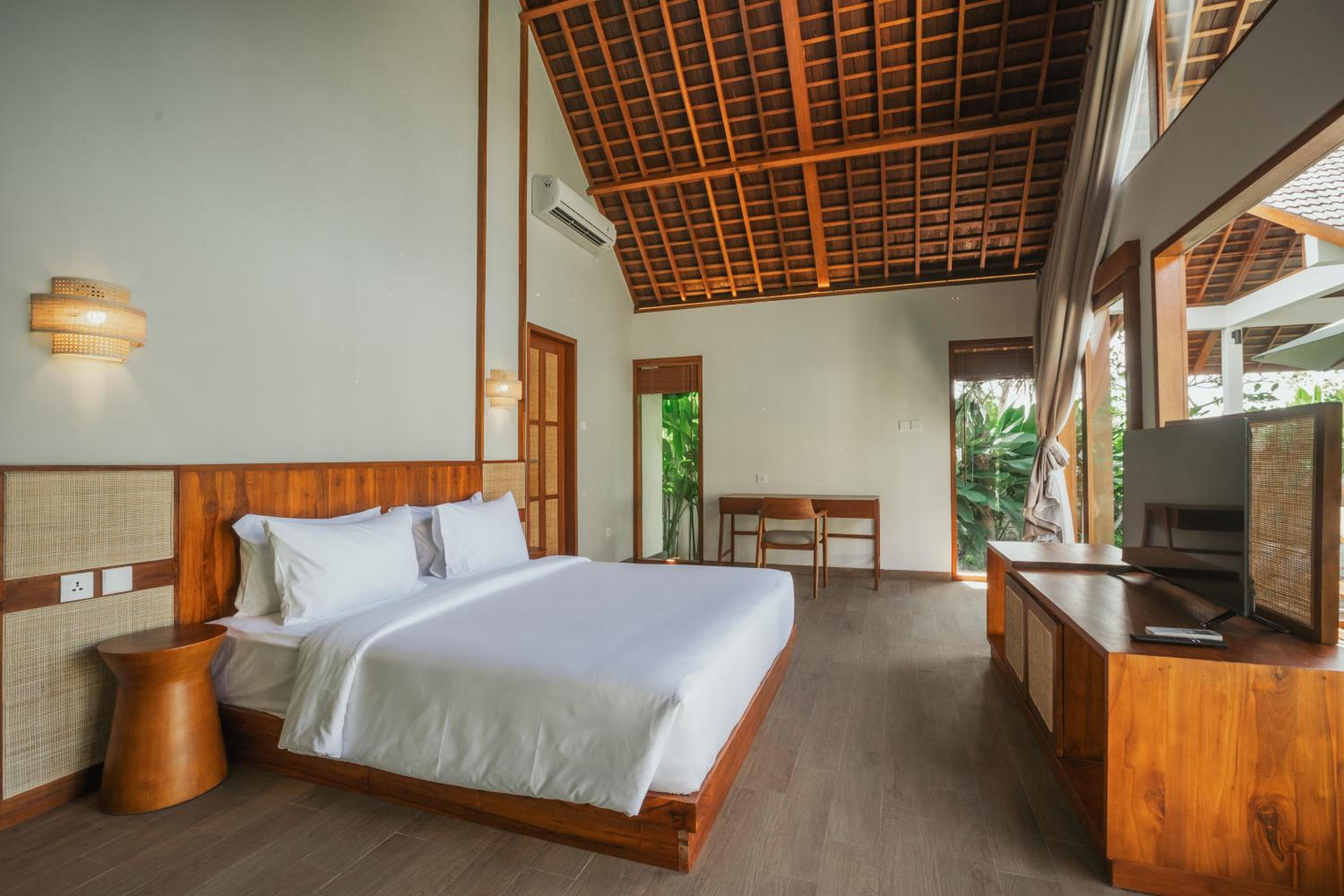 Two-Bedroom Villa with Forest View - Photo 52