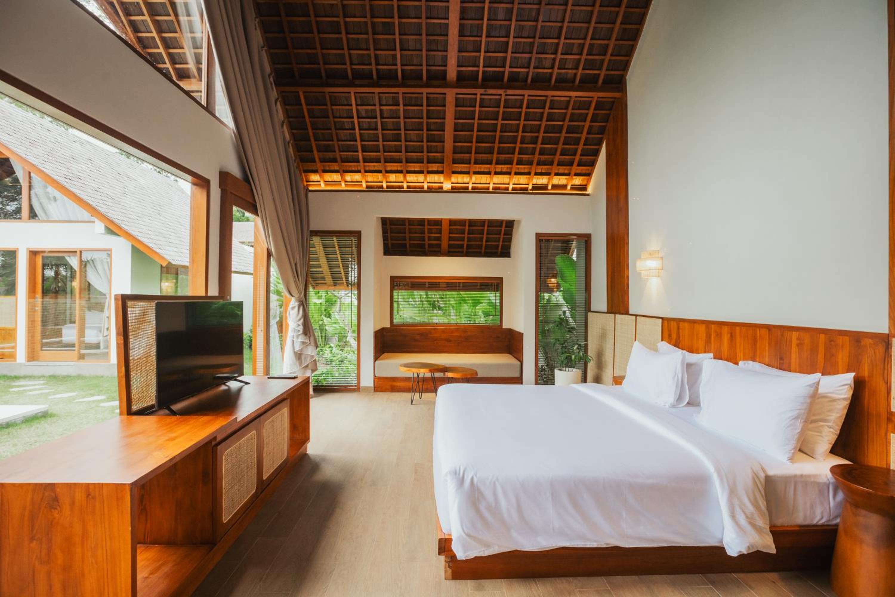 Two-Bedroom Villa with Garden View - Photo 34