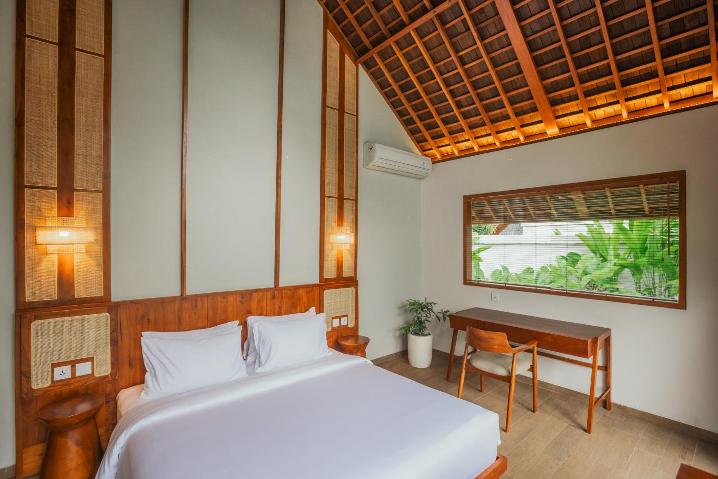 Two-Bedroom Villa with Forest View - Photo 14
