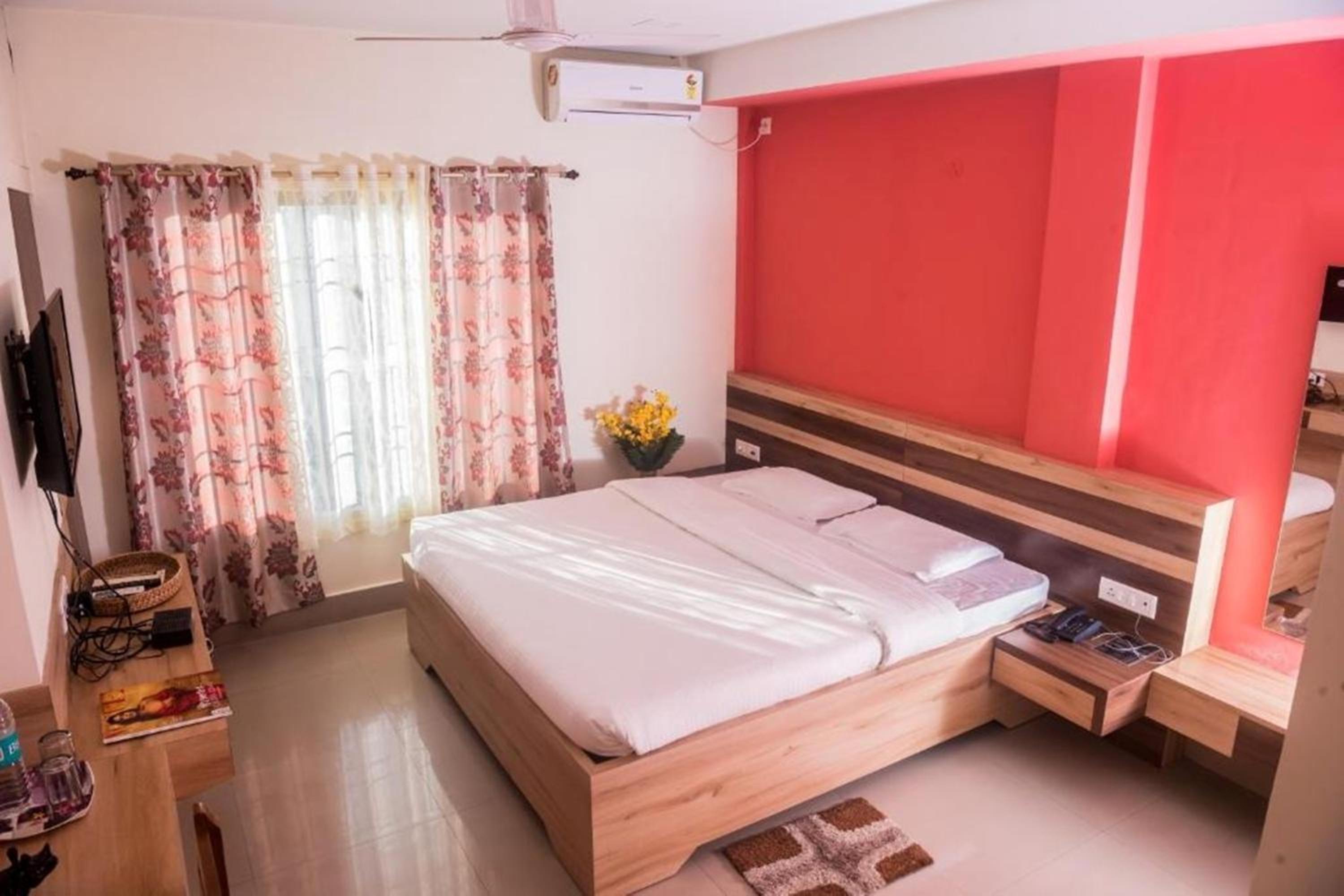 Deluxe Double Room - Photo 1