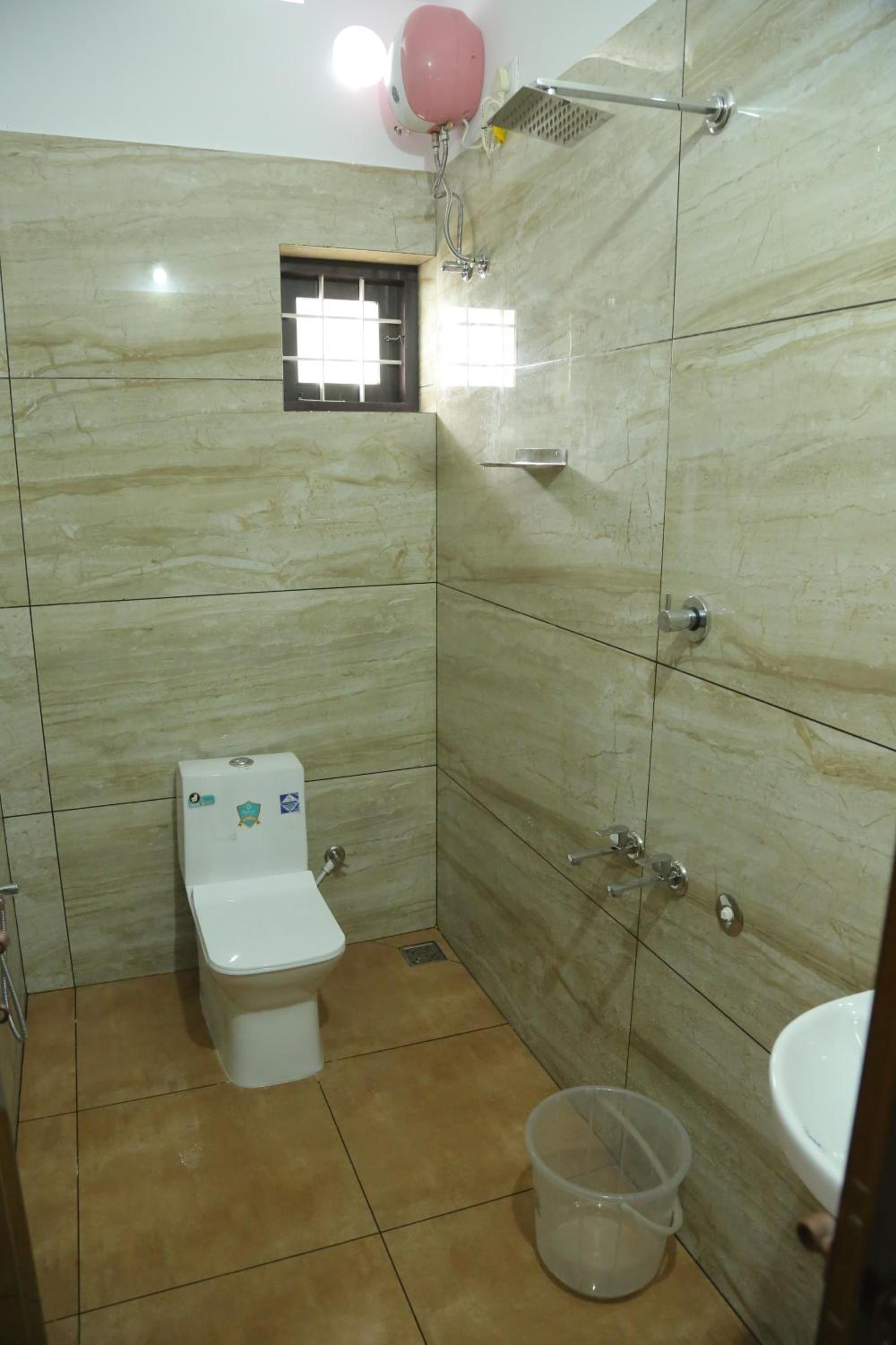 Apartment - Ground Floor photo 2