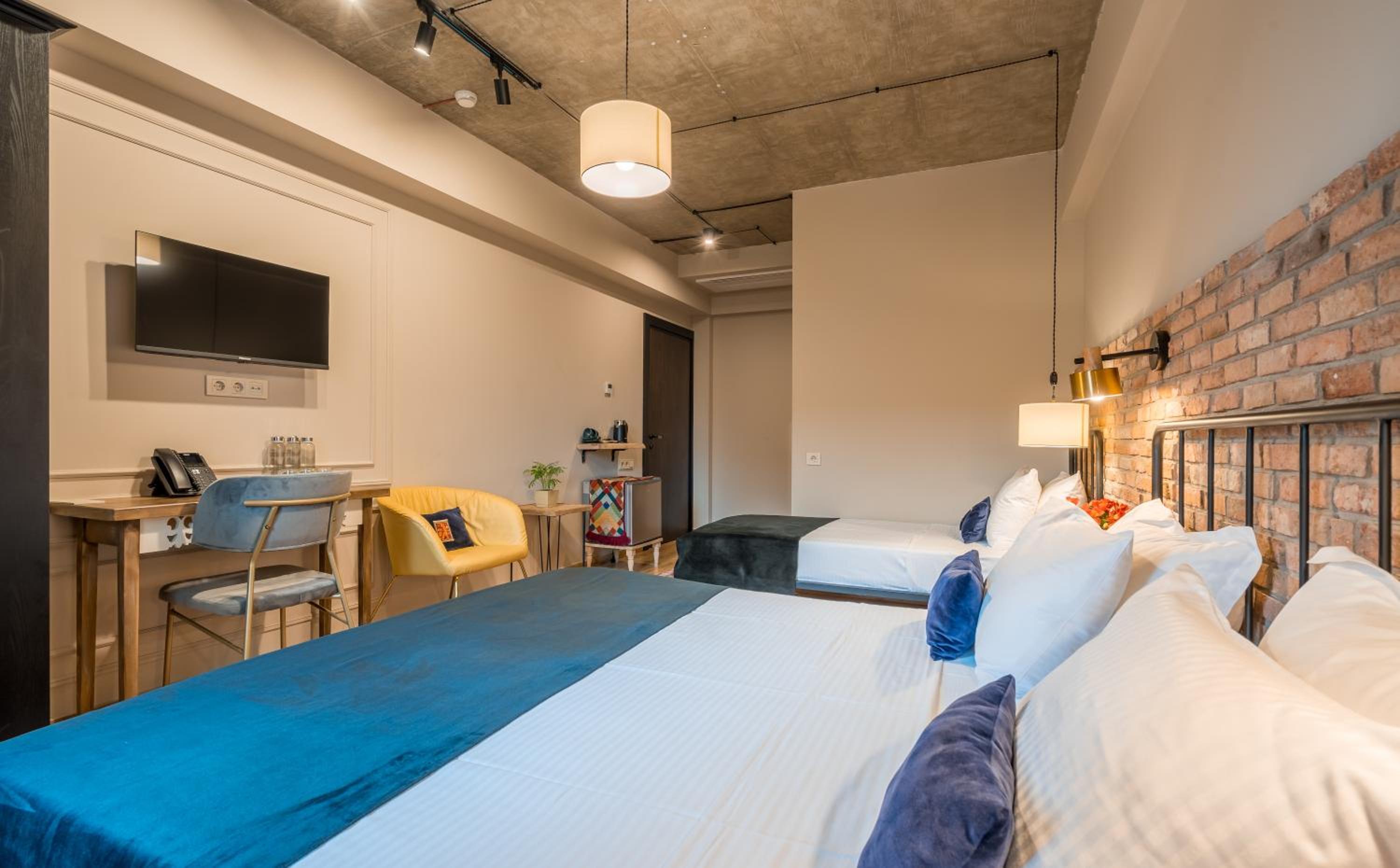 Classic Triple Room - Photo 8