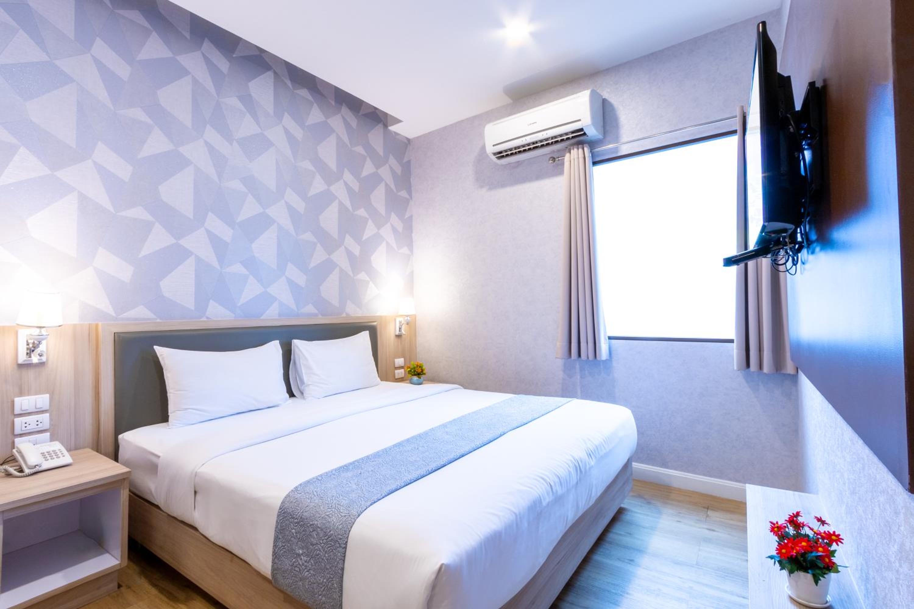 Deluxe Double Room photo 3