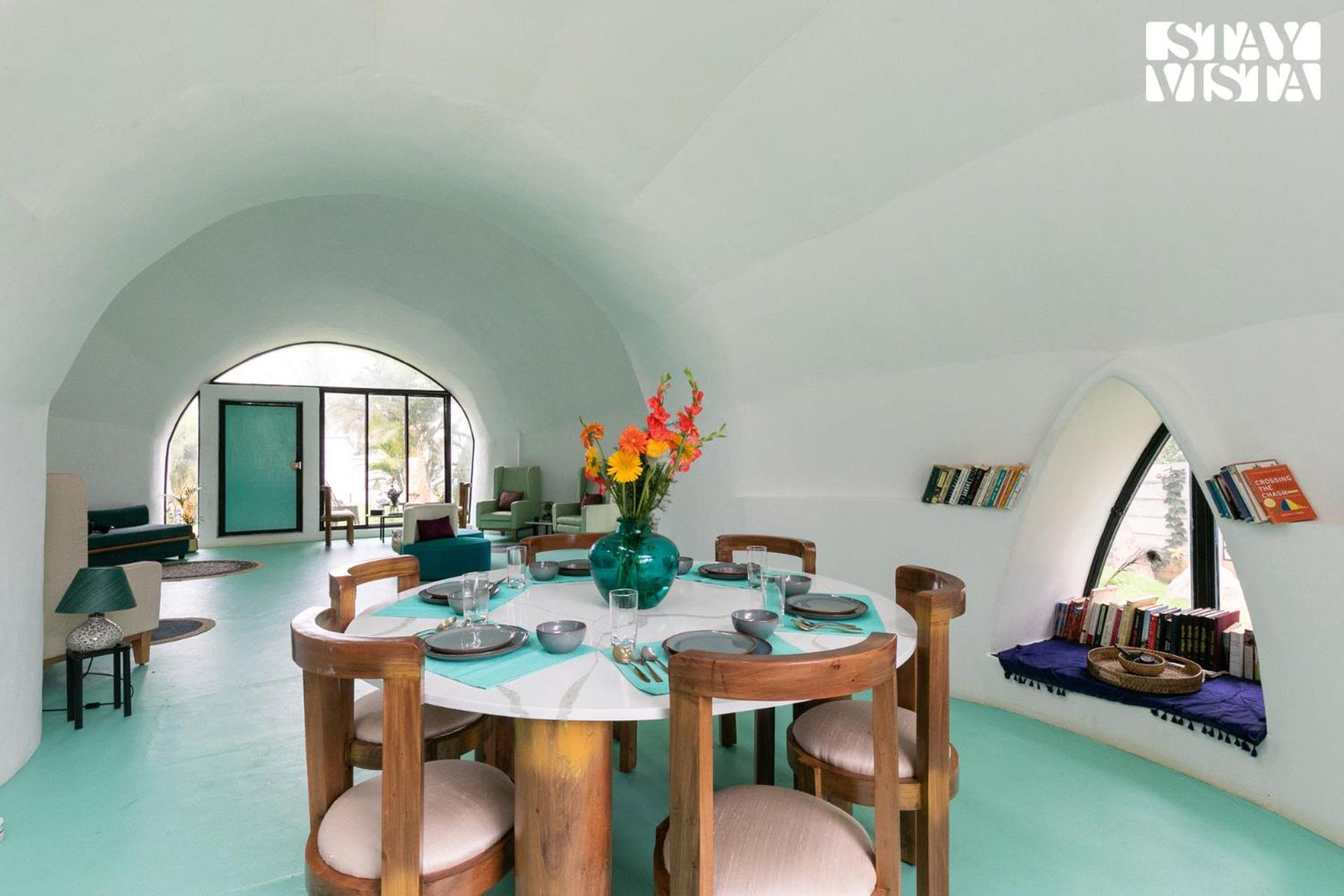 Villa photo 2