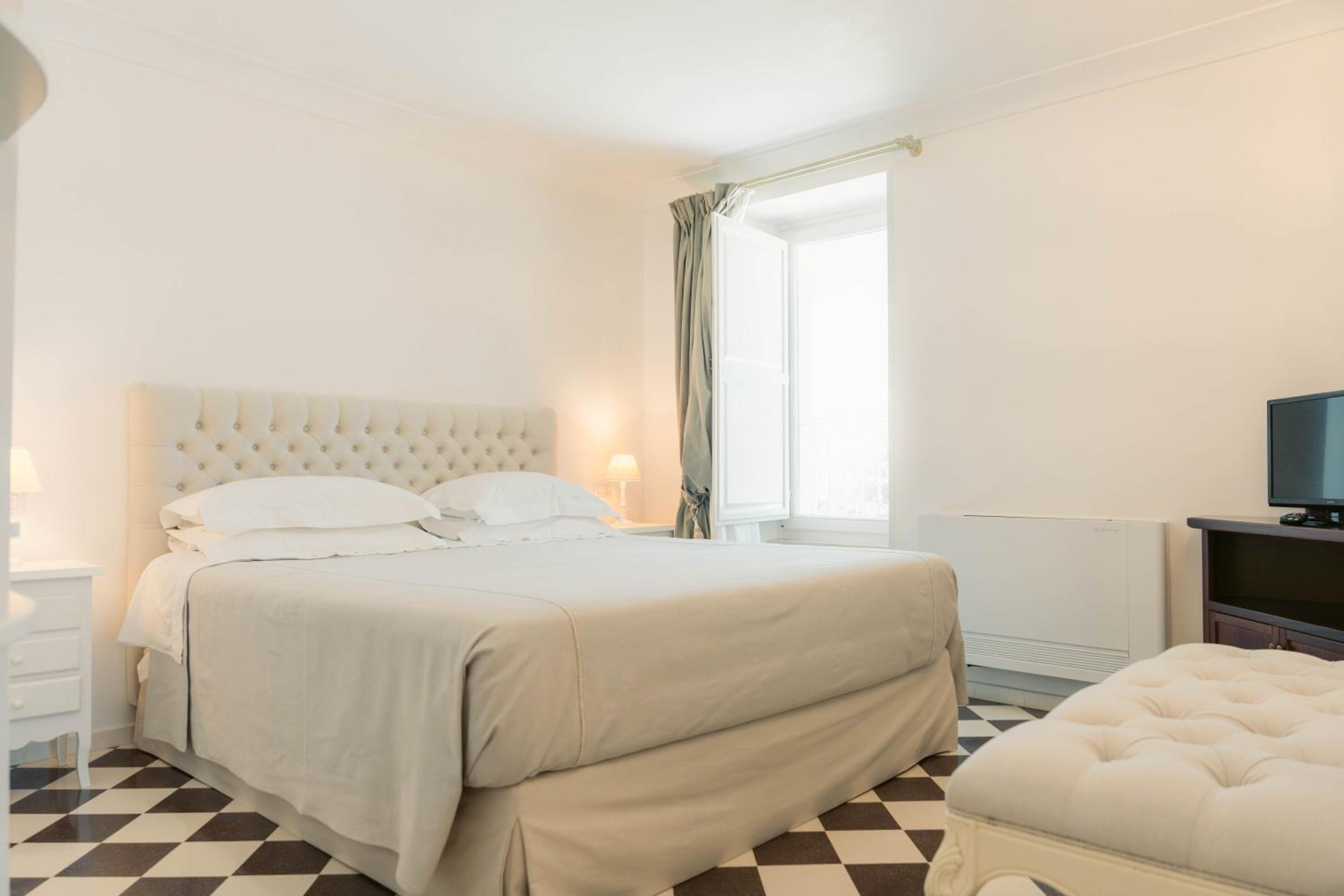 Superior Double Room photo 1