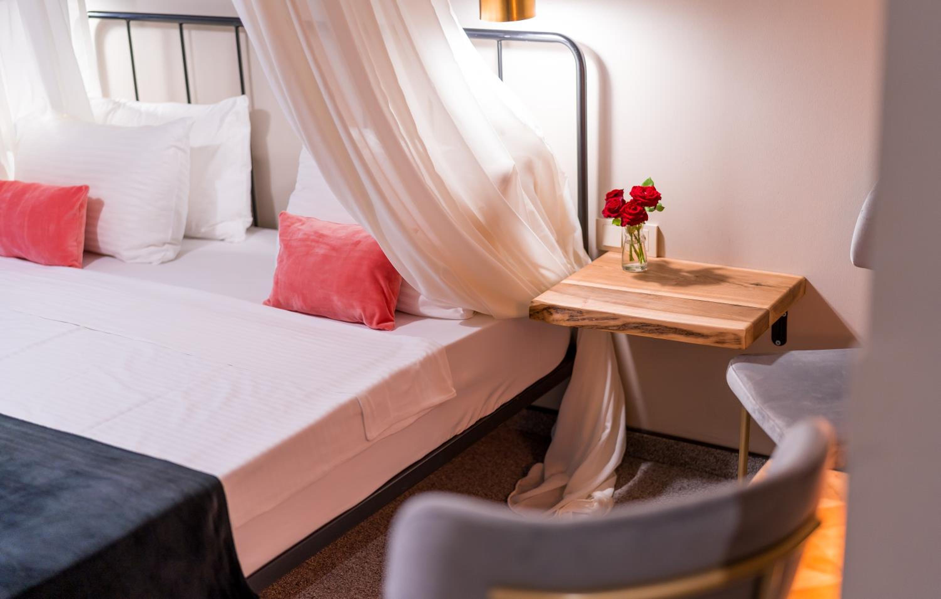 Suite - Photo 2