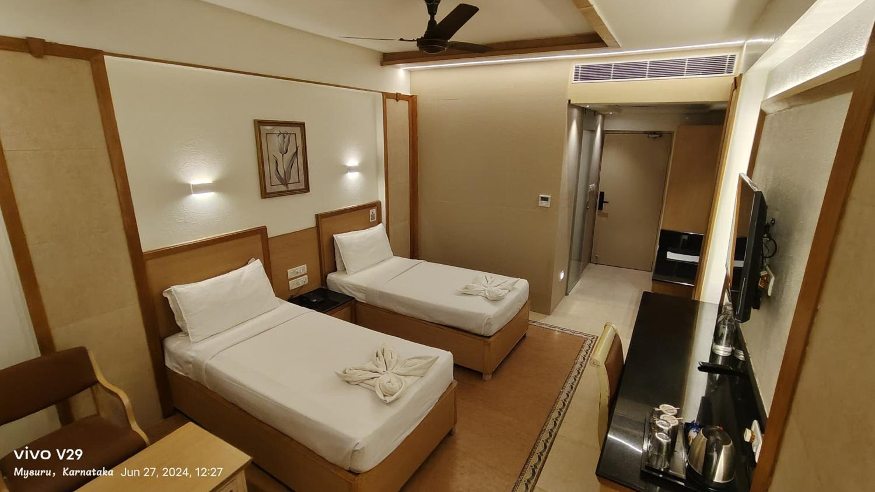Standard Twin Room with 15% Discount on F&B and 10% Discount on Spa, Complimentary Early Check in or Late Check Out by 2 Hrs - Photo 3
