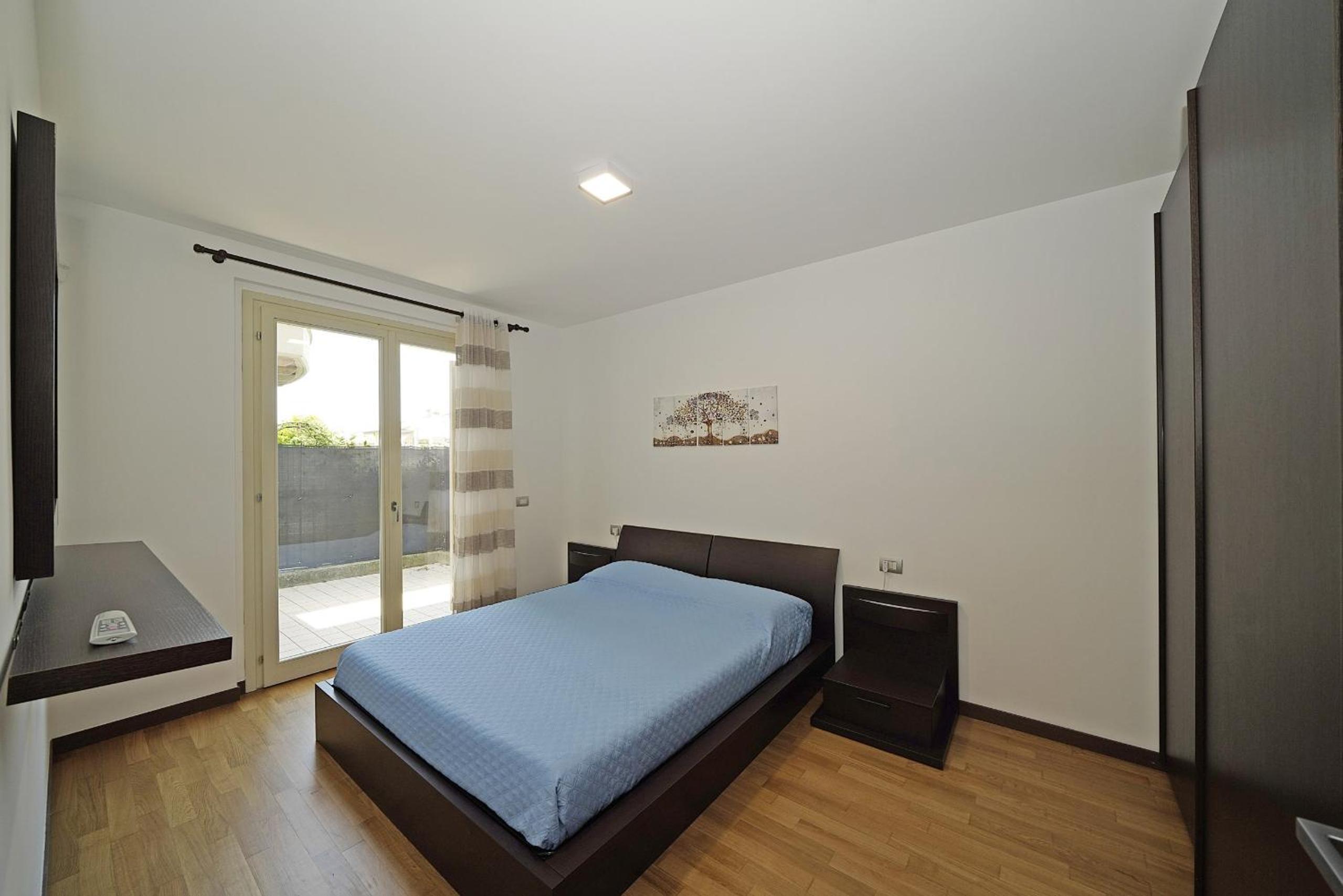 Apartment photo 3
