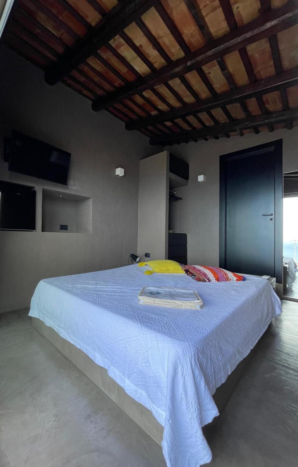 Camera Matrimoniale Deluxe vista mare