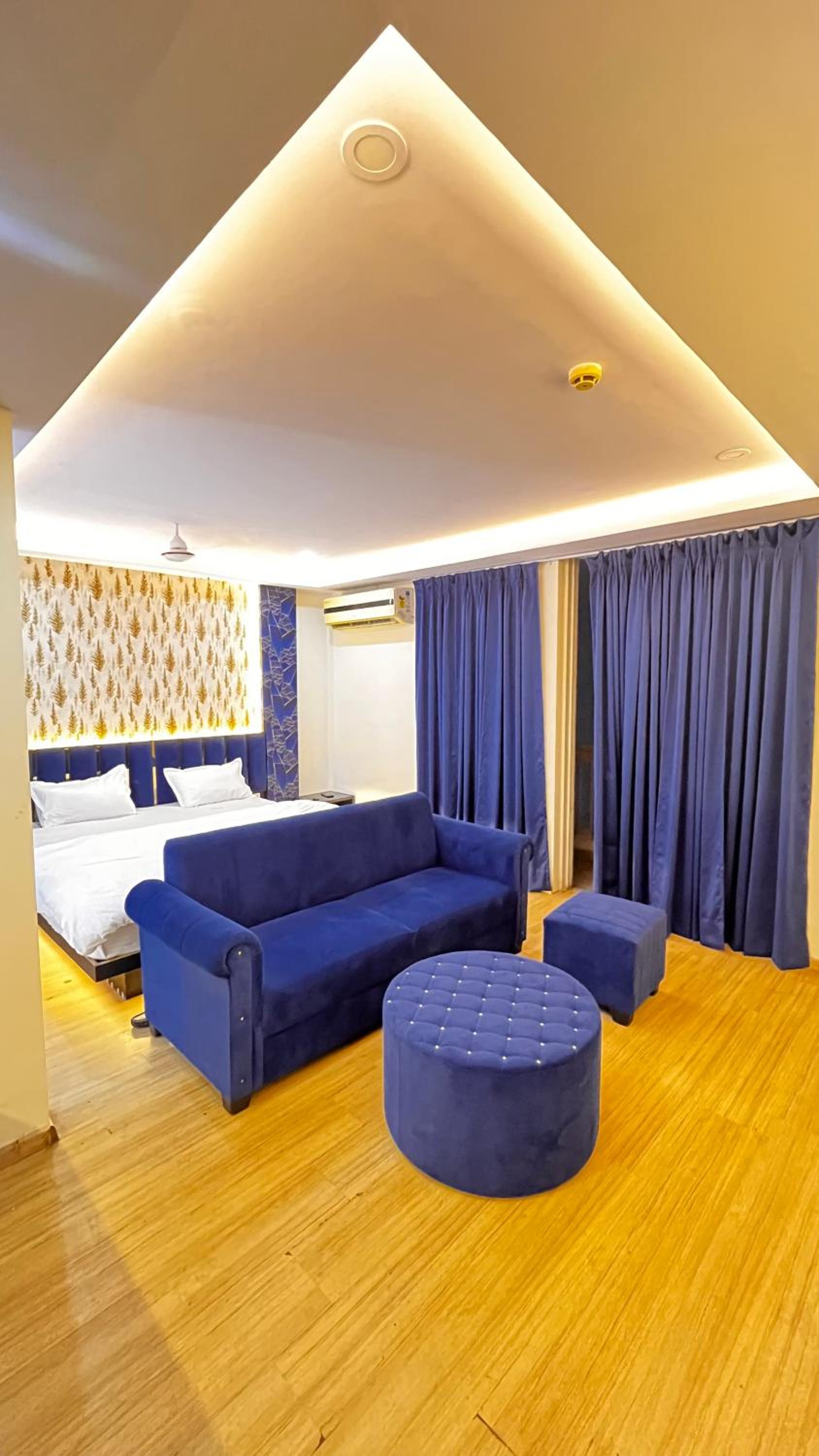 Deluxe Double Room With Balcony