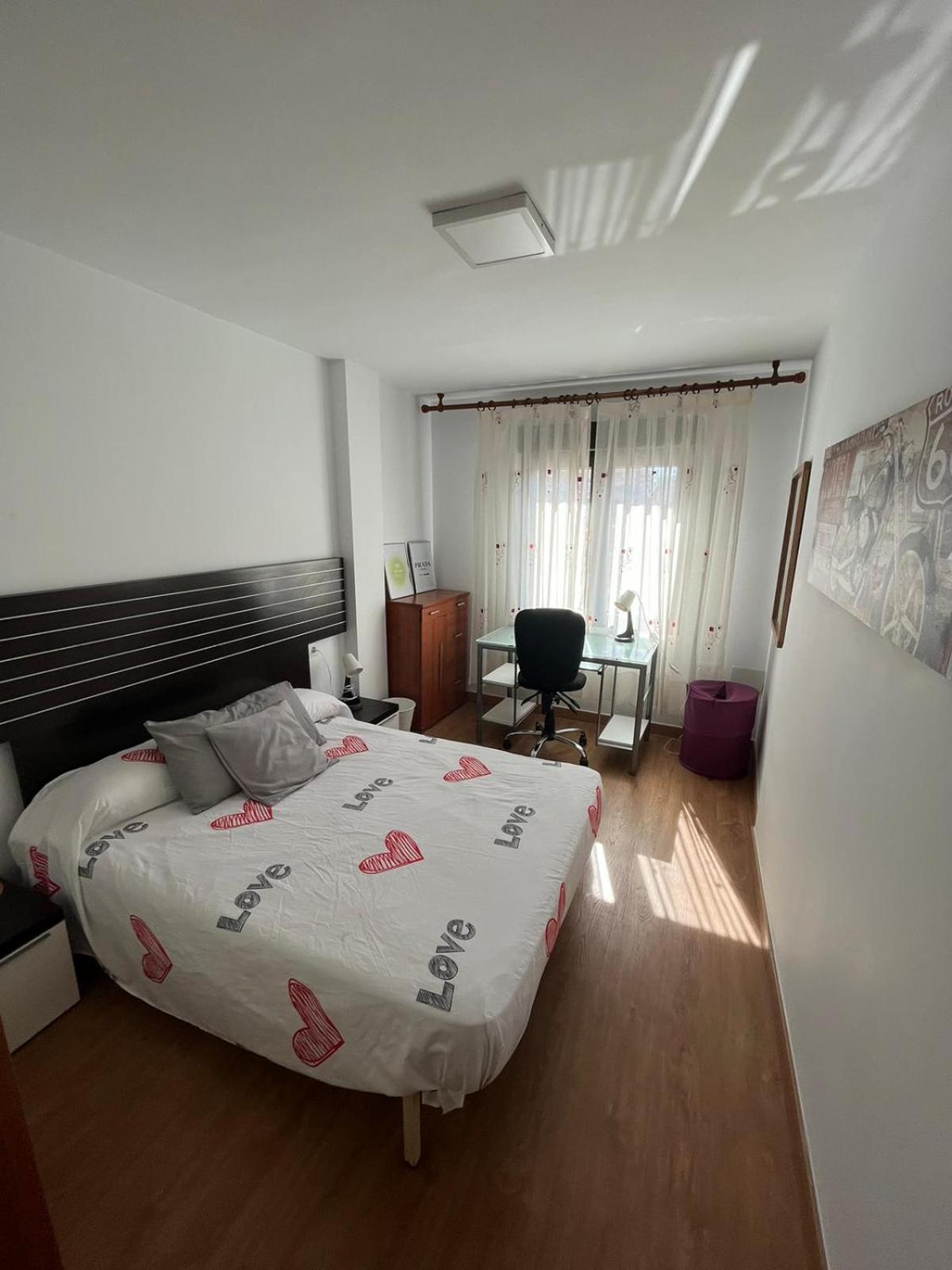 Apartamento de Cuatro Habitaciones