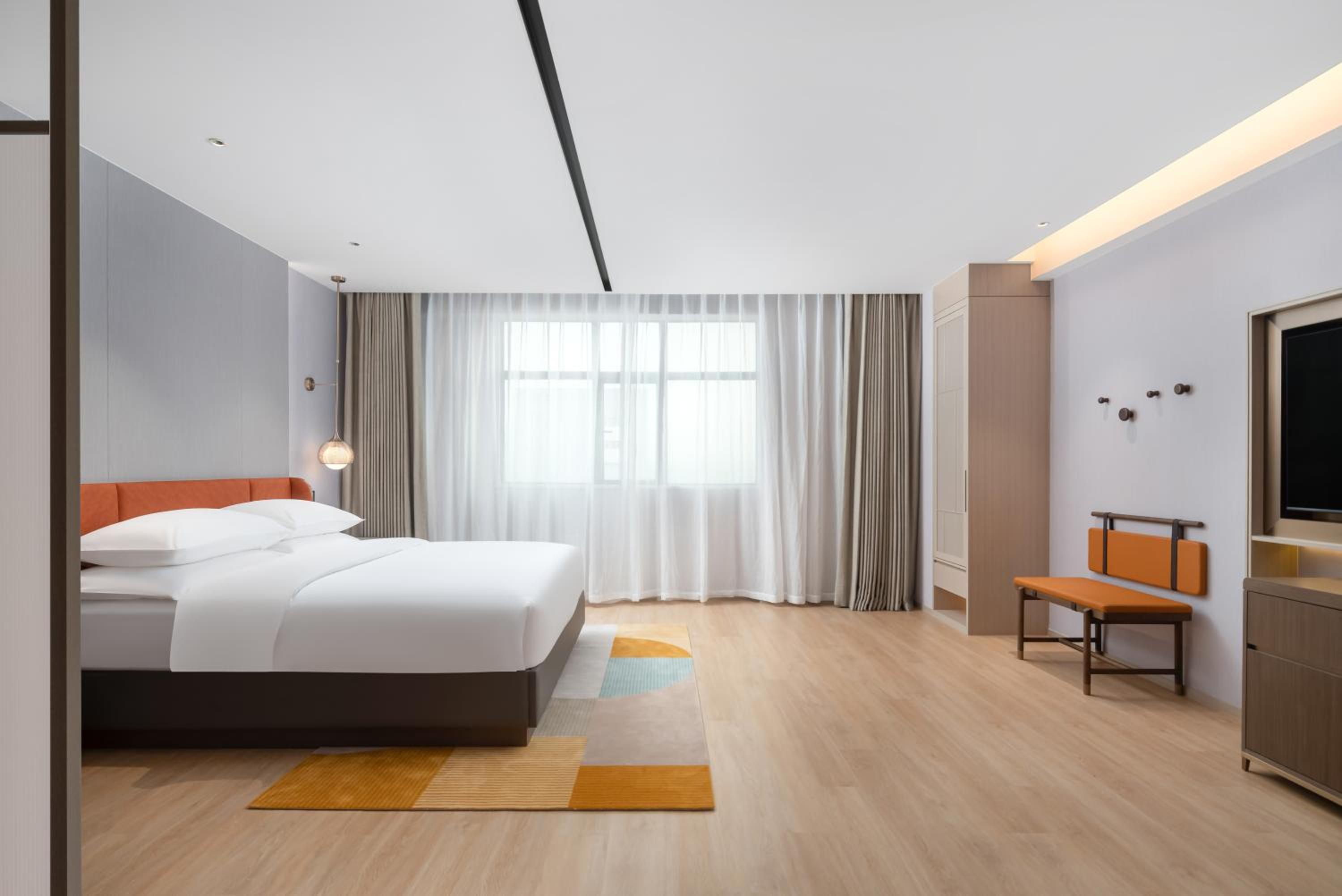 Deluxe King Room