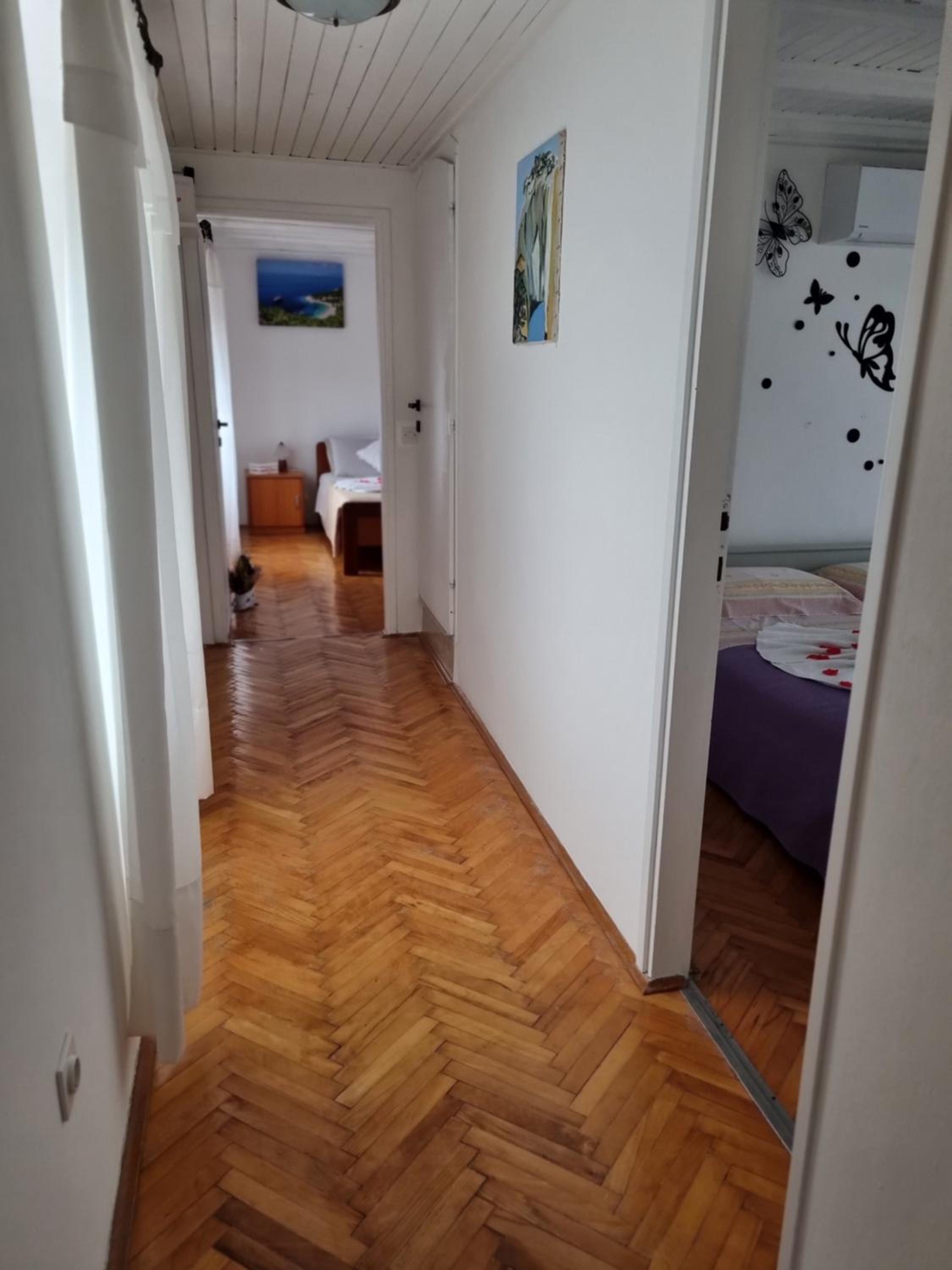 Apartment - Photo 25