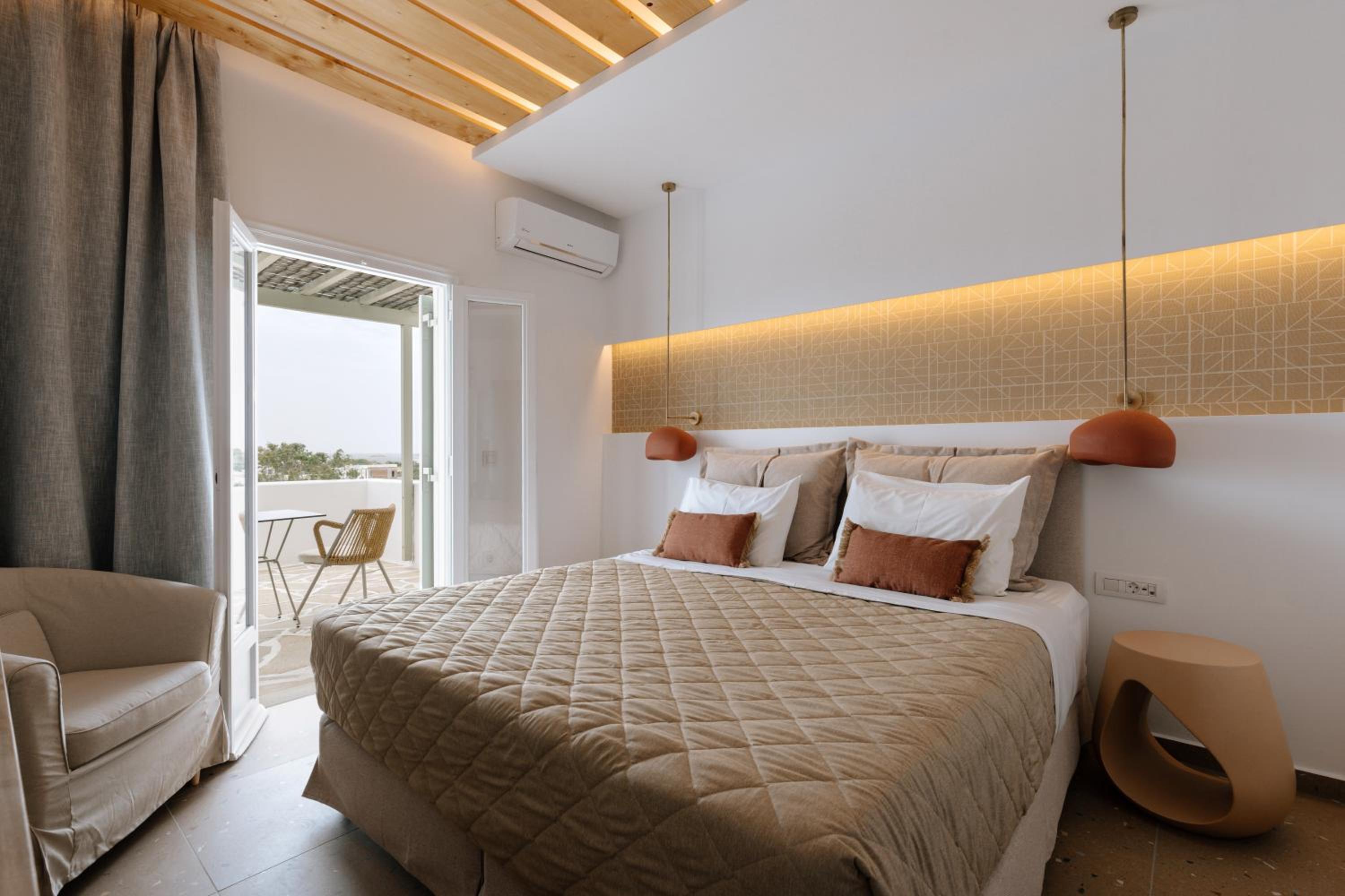 Premium Double Room with Sea View - Photo 11