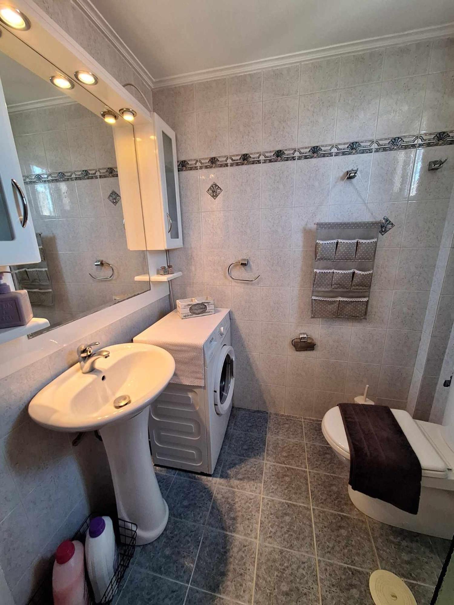 Studio Apartment with One Double Bed photo 3