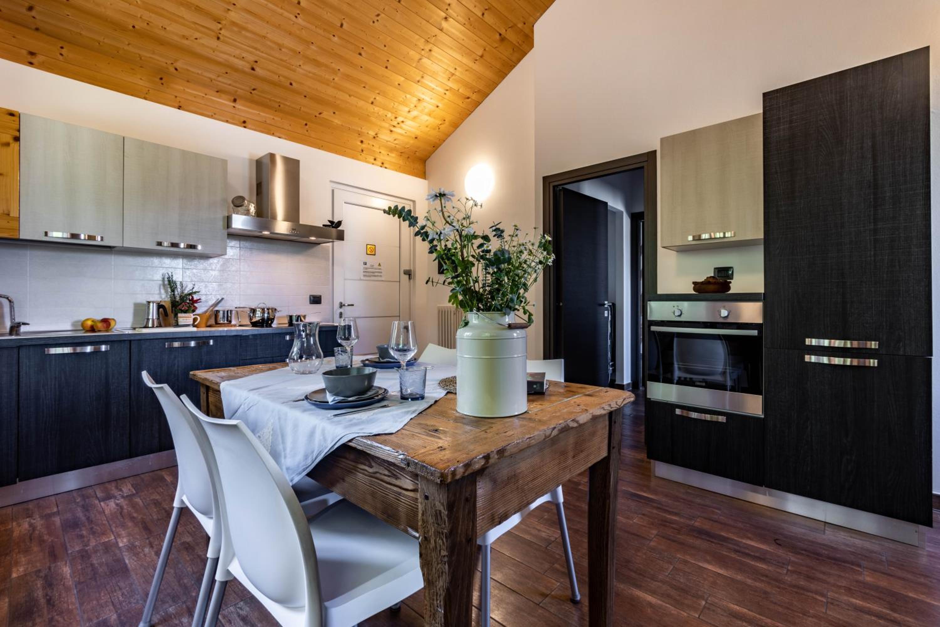 One-Bedroom Apartment - Split Level - Photo 21