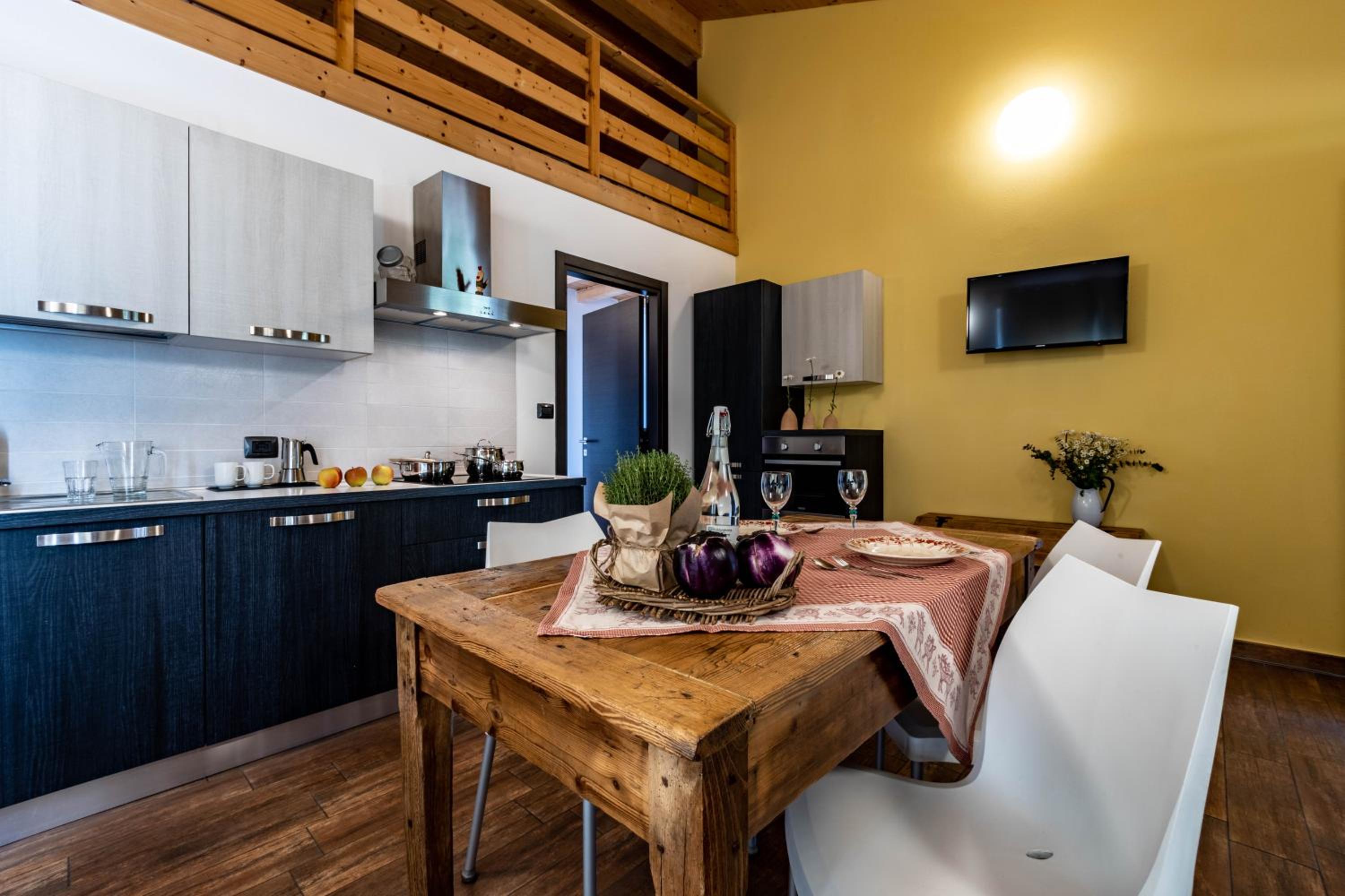 One-Bedroom Apartment - Split Level - Photo 26