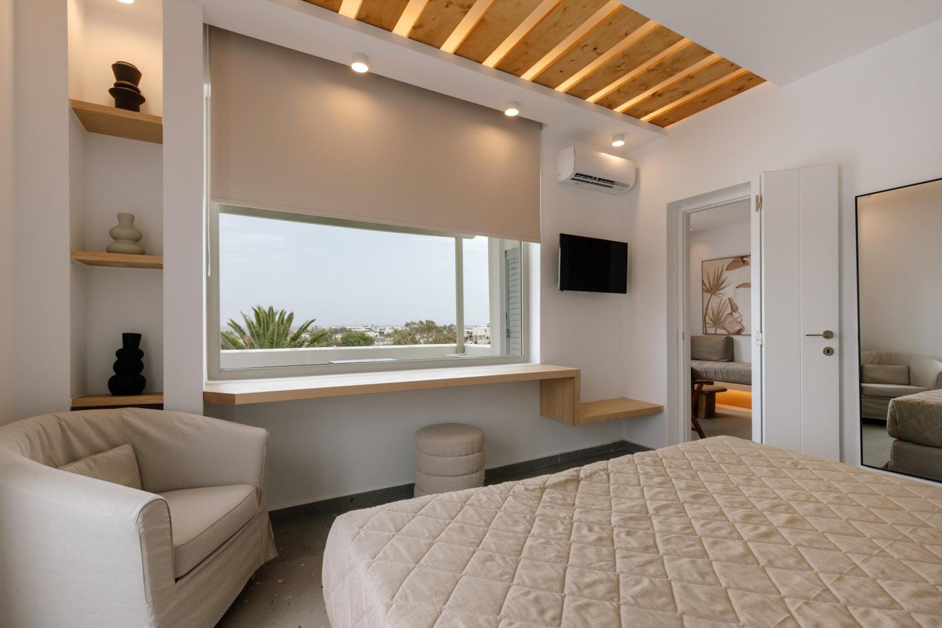 Suite with Panoramic Sea View - Photo 15
