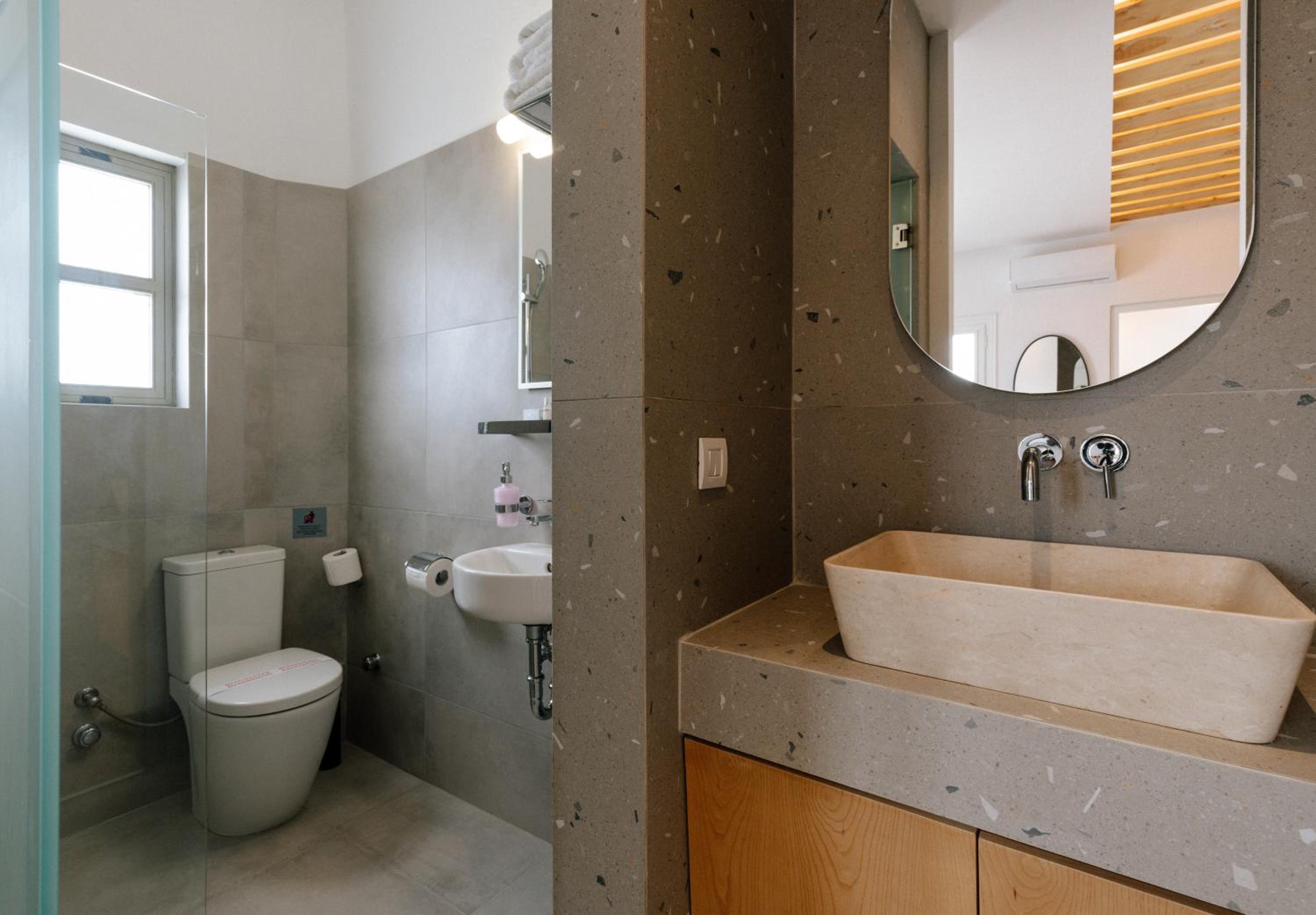 Suite with Panoramic Sea View - Photo 23