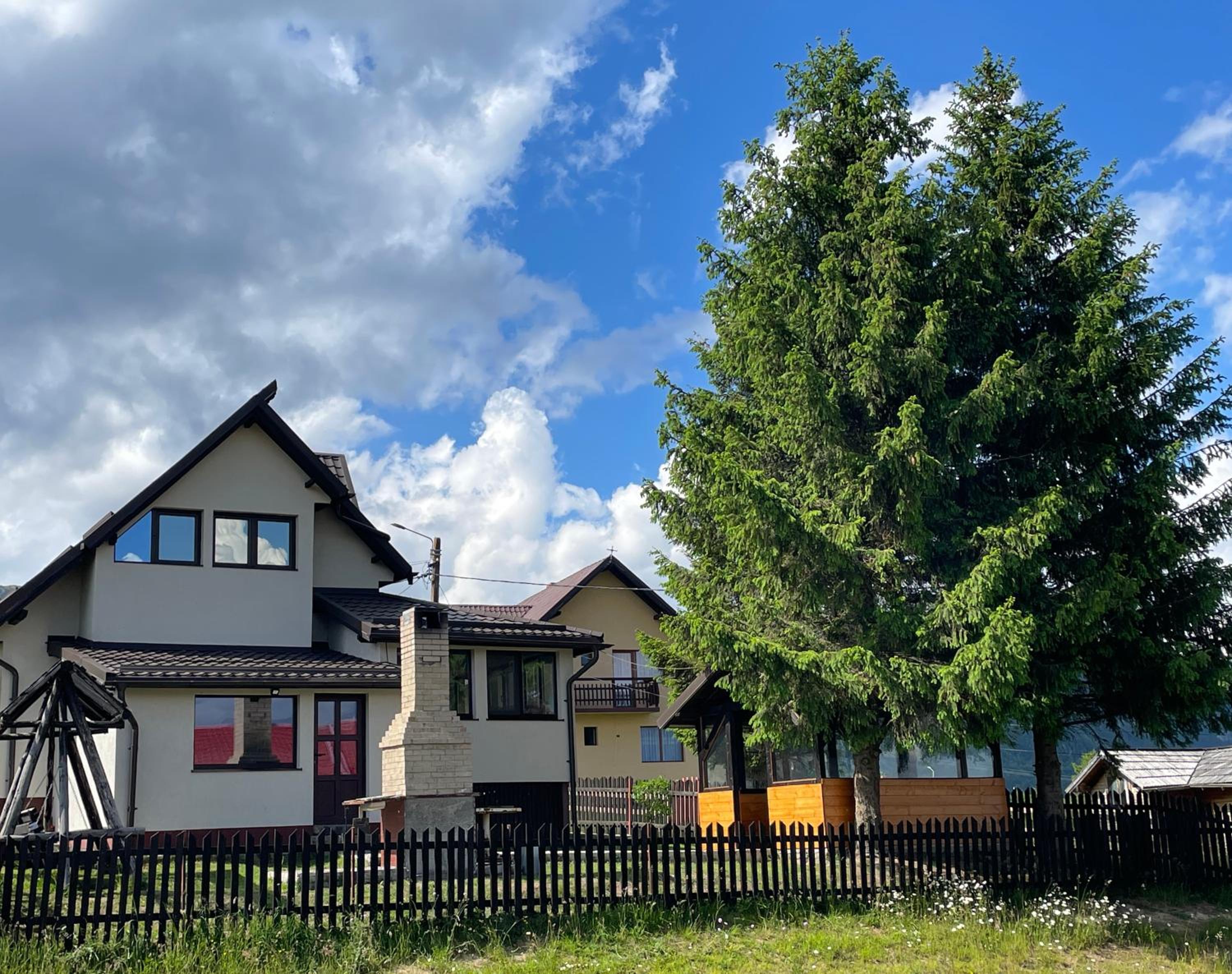 Villa photo 2