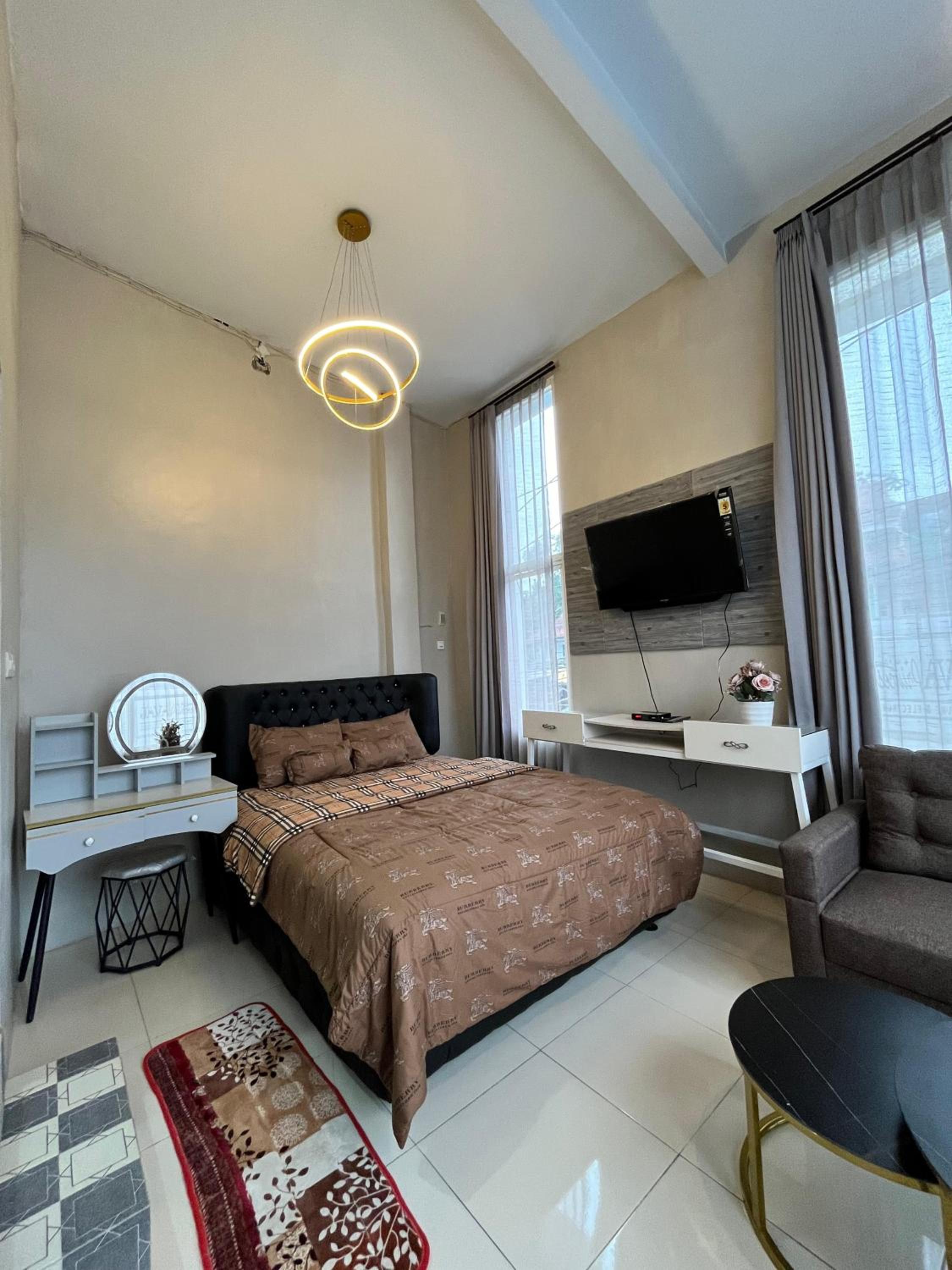 Deluxe Room (2 Adults + 1 Child) photo 2