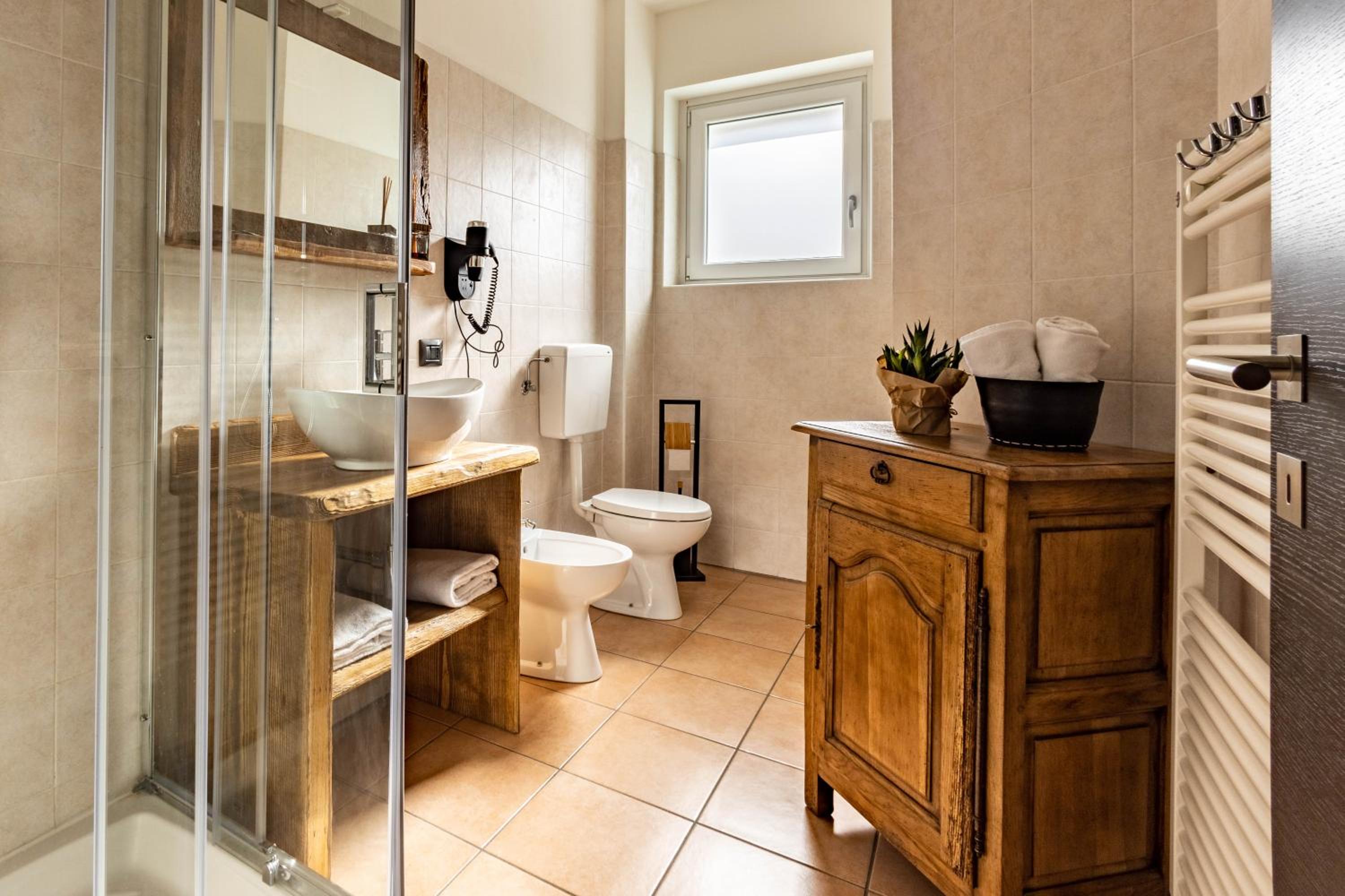 Studio Apartment - Photo 9