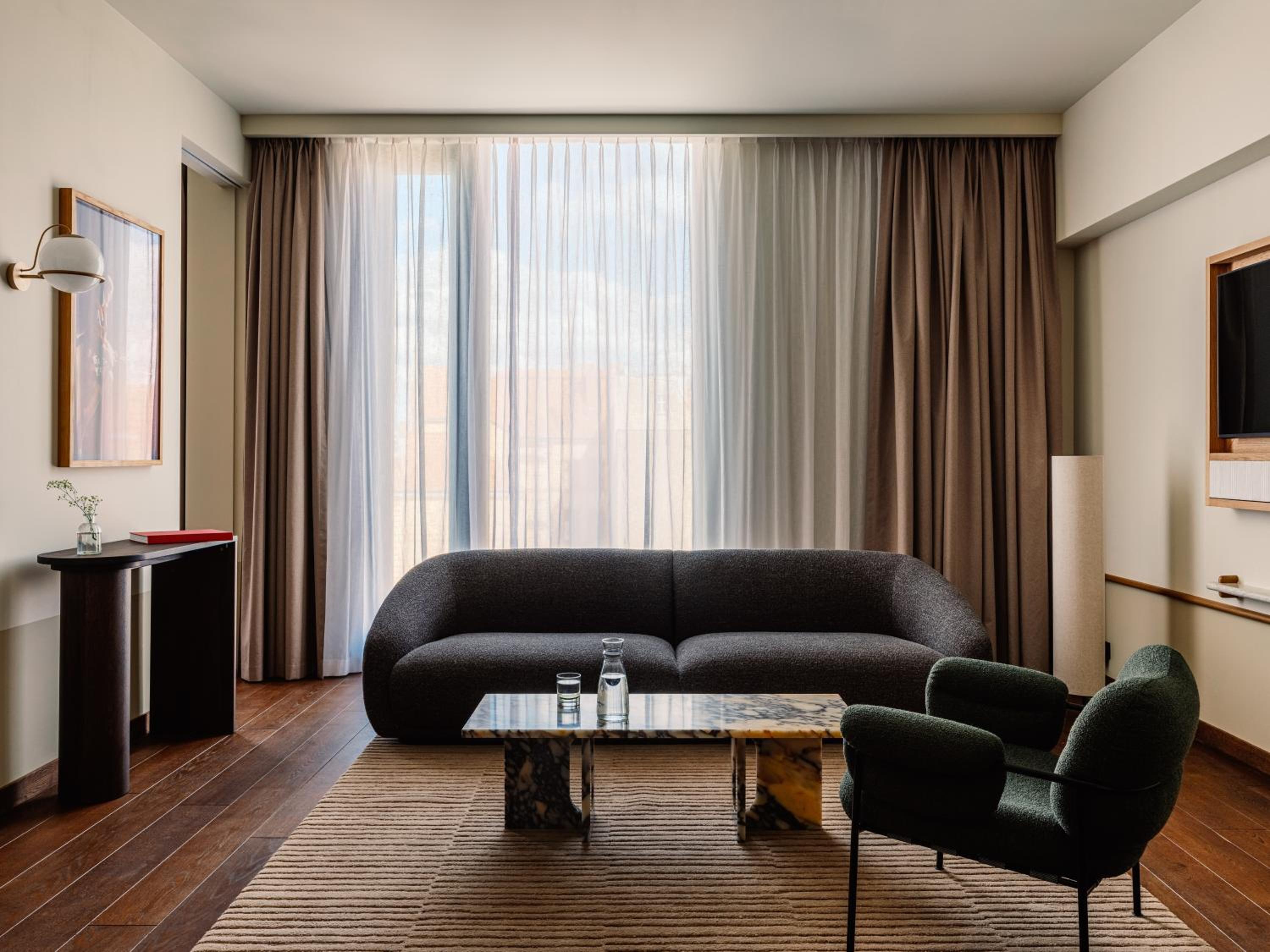 Executive Suite photo 3