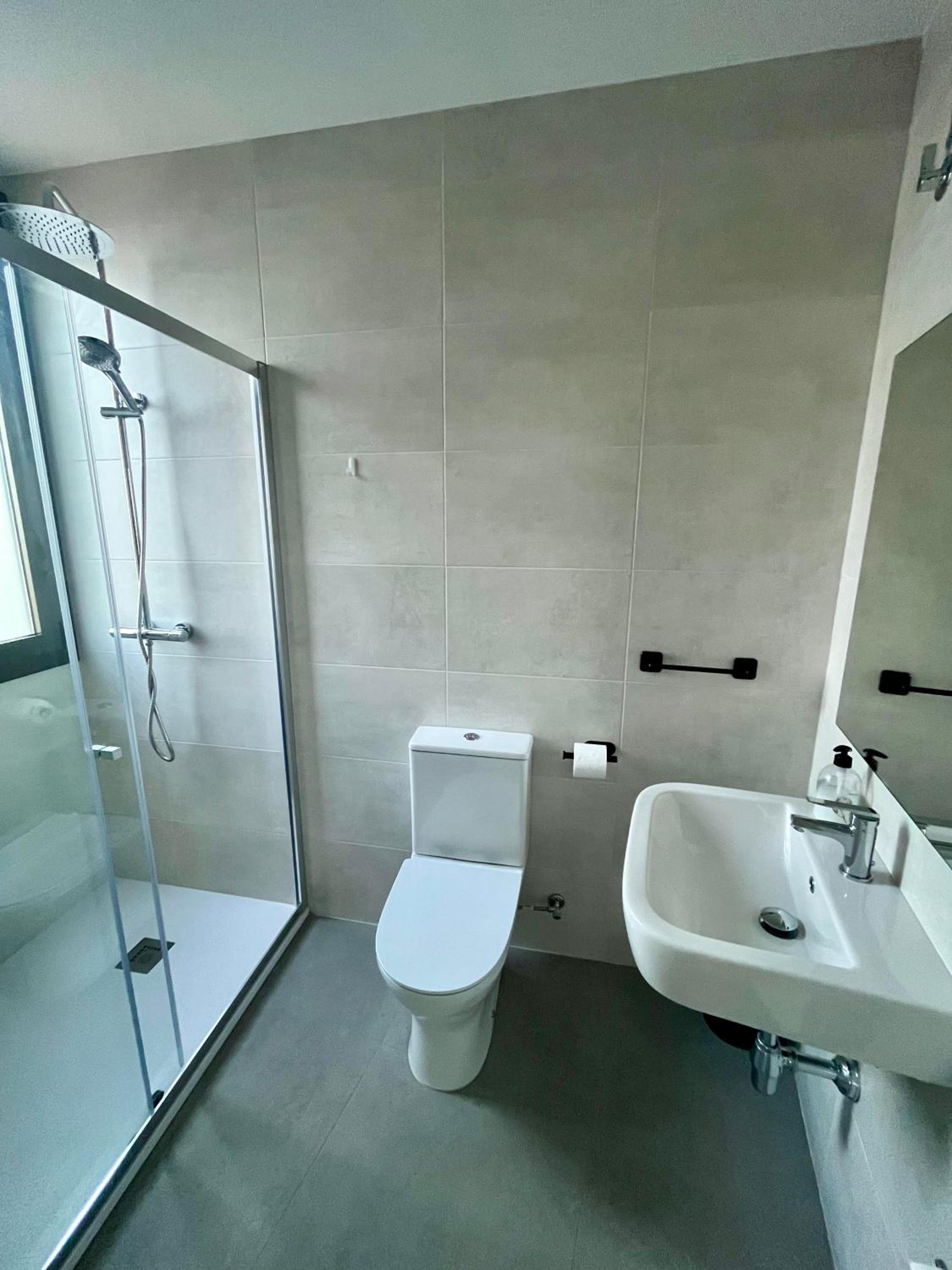 Budget Double Room photo 3