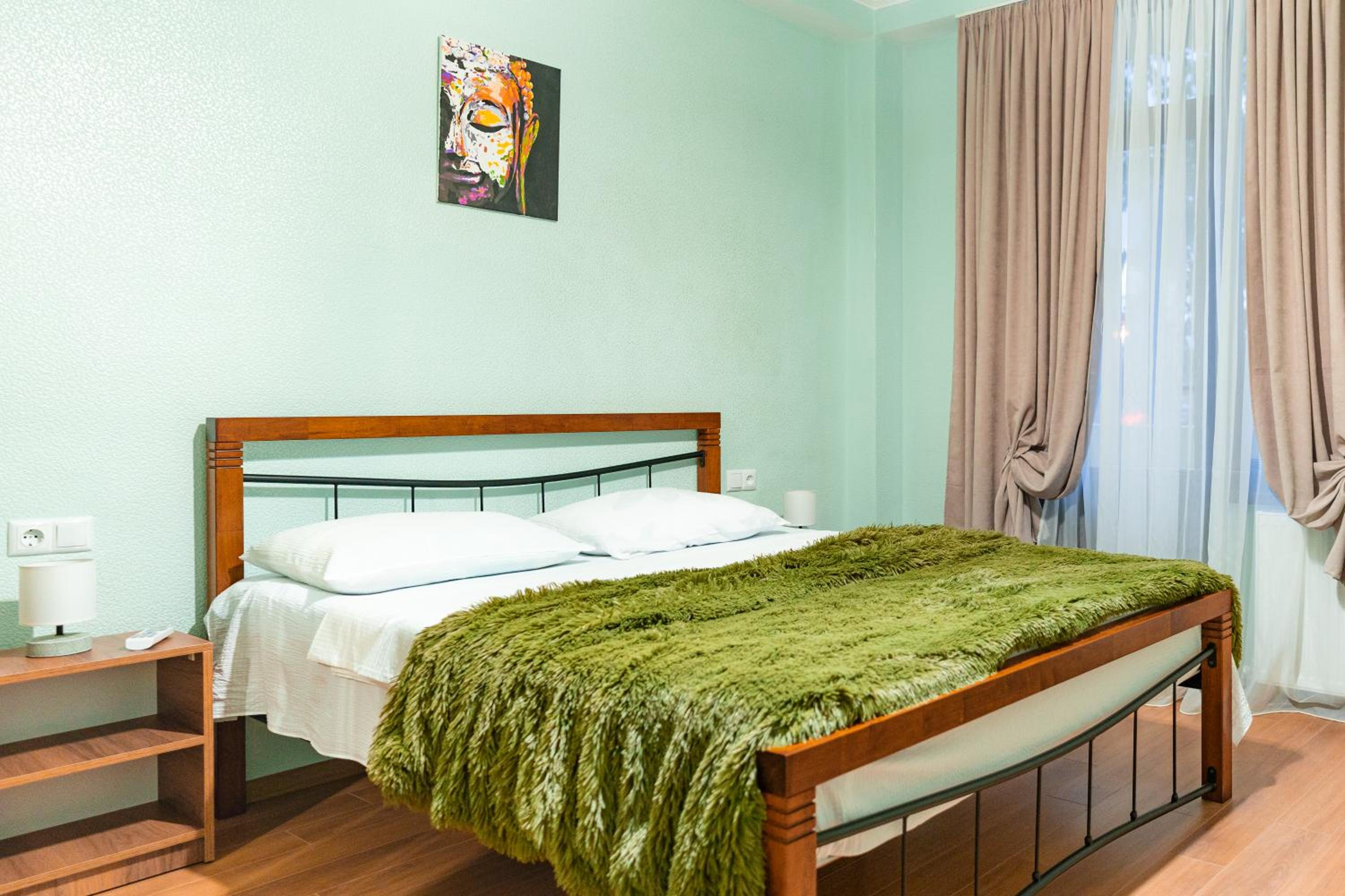 Queen Room photo 3