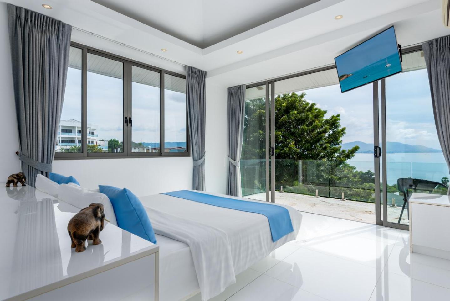 Villa photo 3