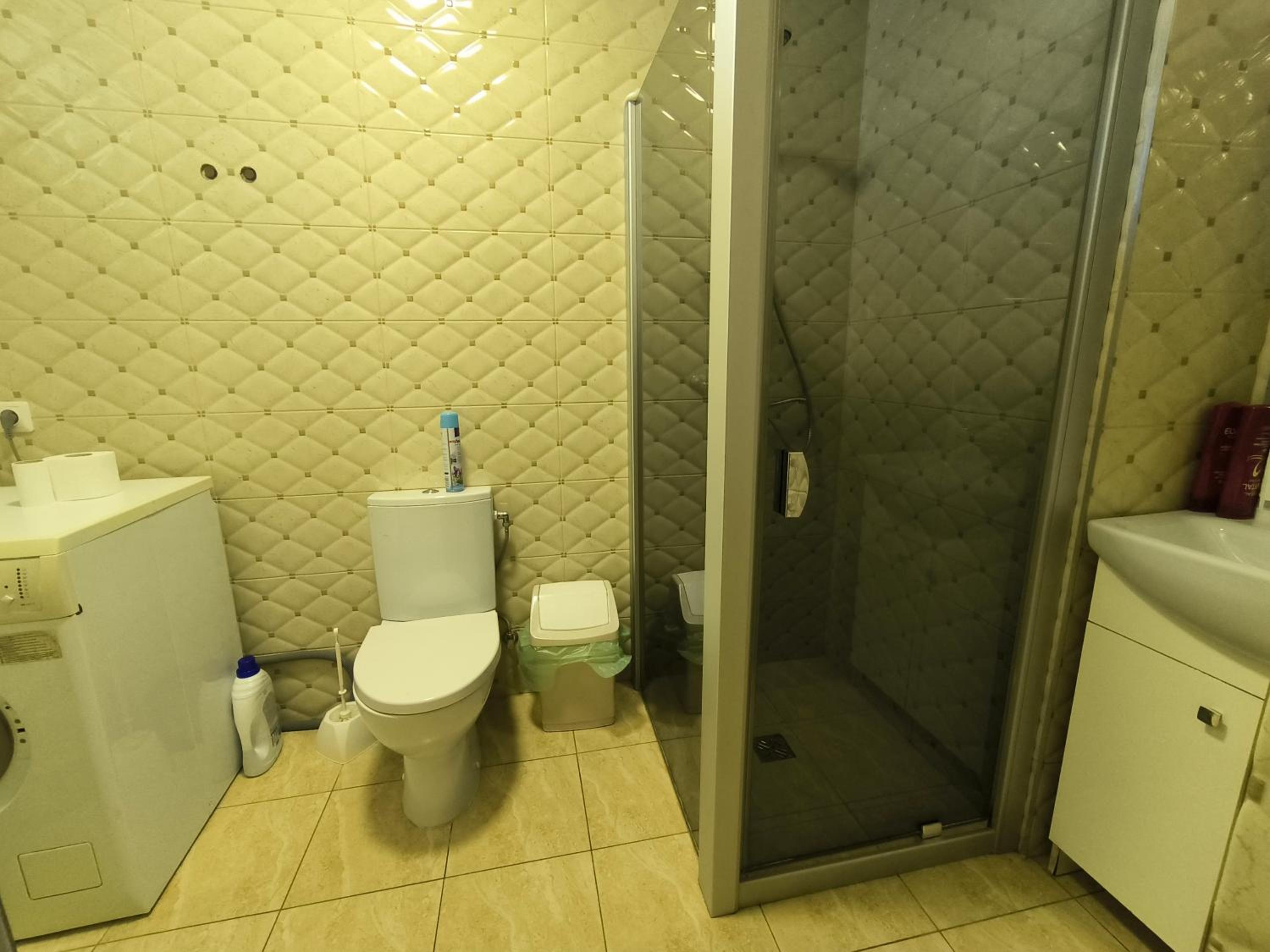 Double Room with Shared Bathroom photo 3