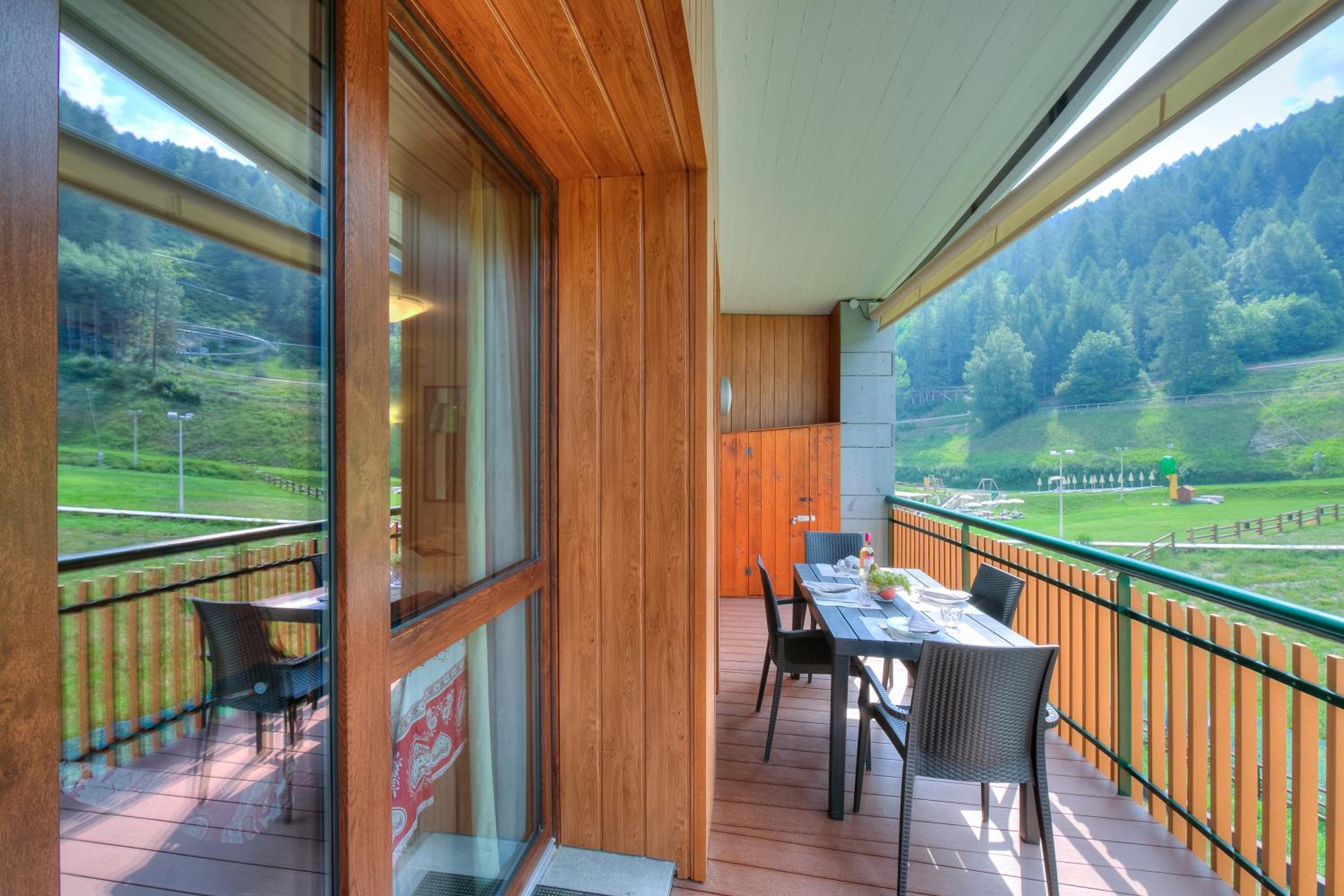 Studio with Mountain View photo 2