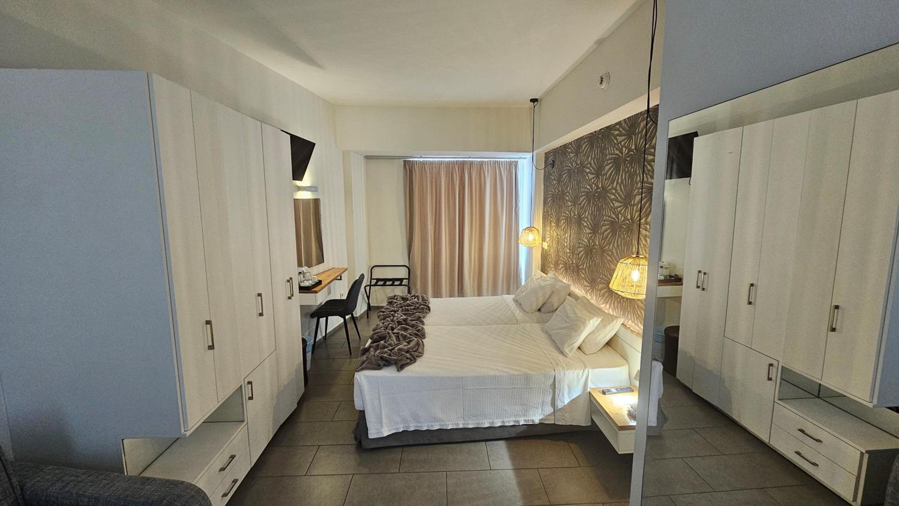 Junior Suite - Photo 1