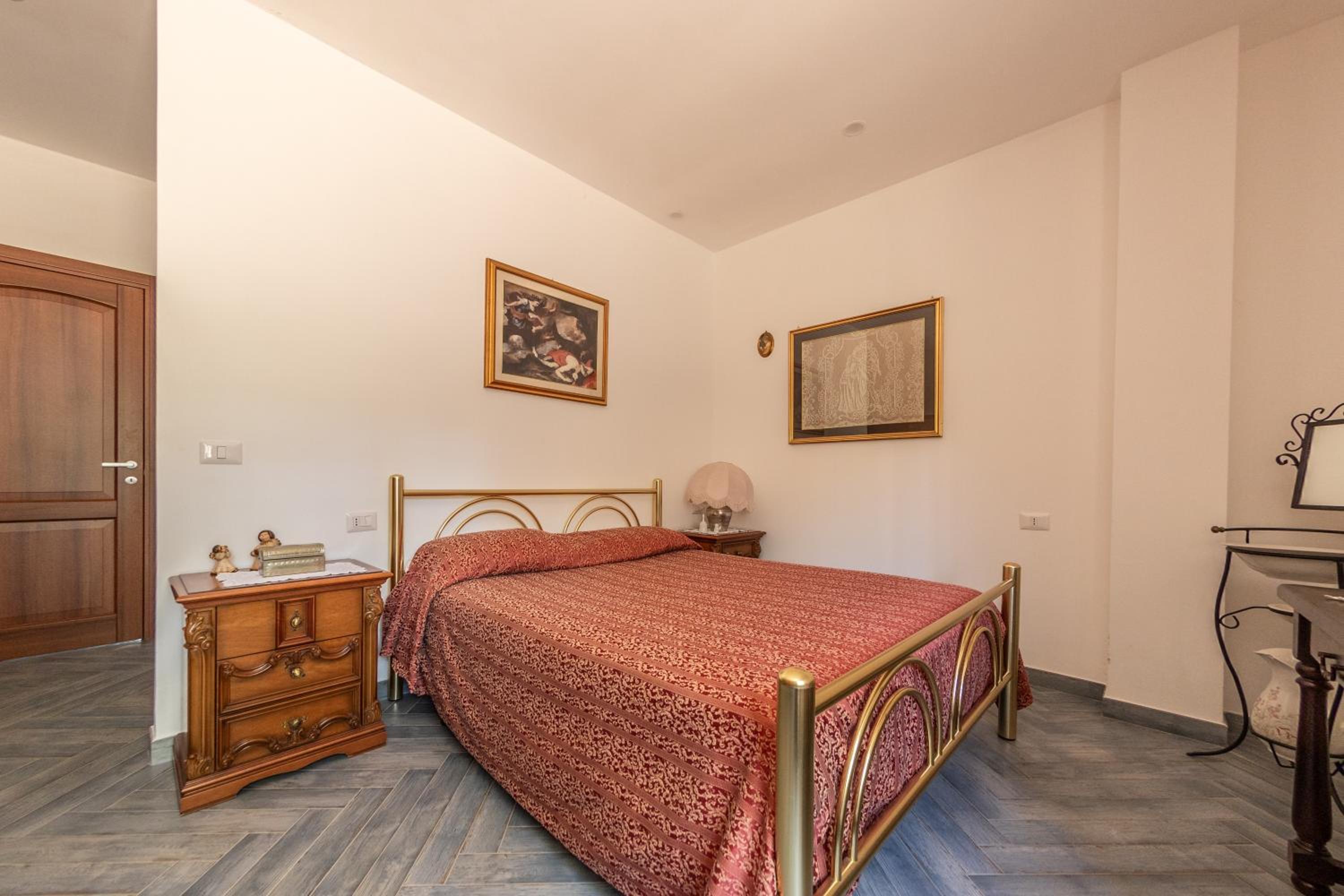 Three-Bedroom House photo 2