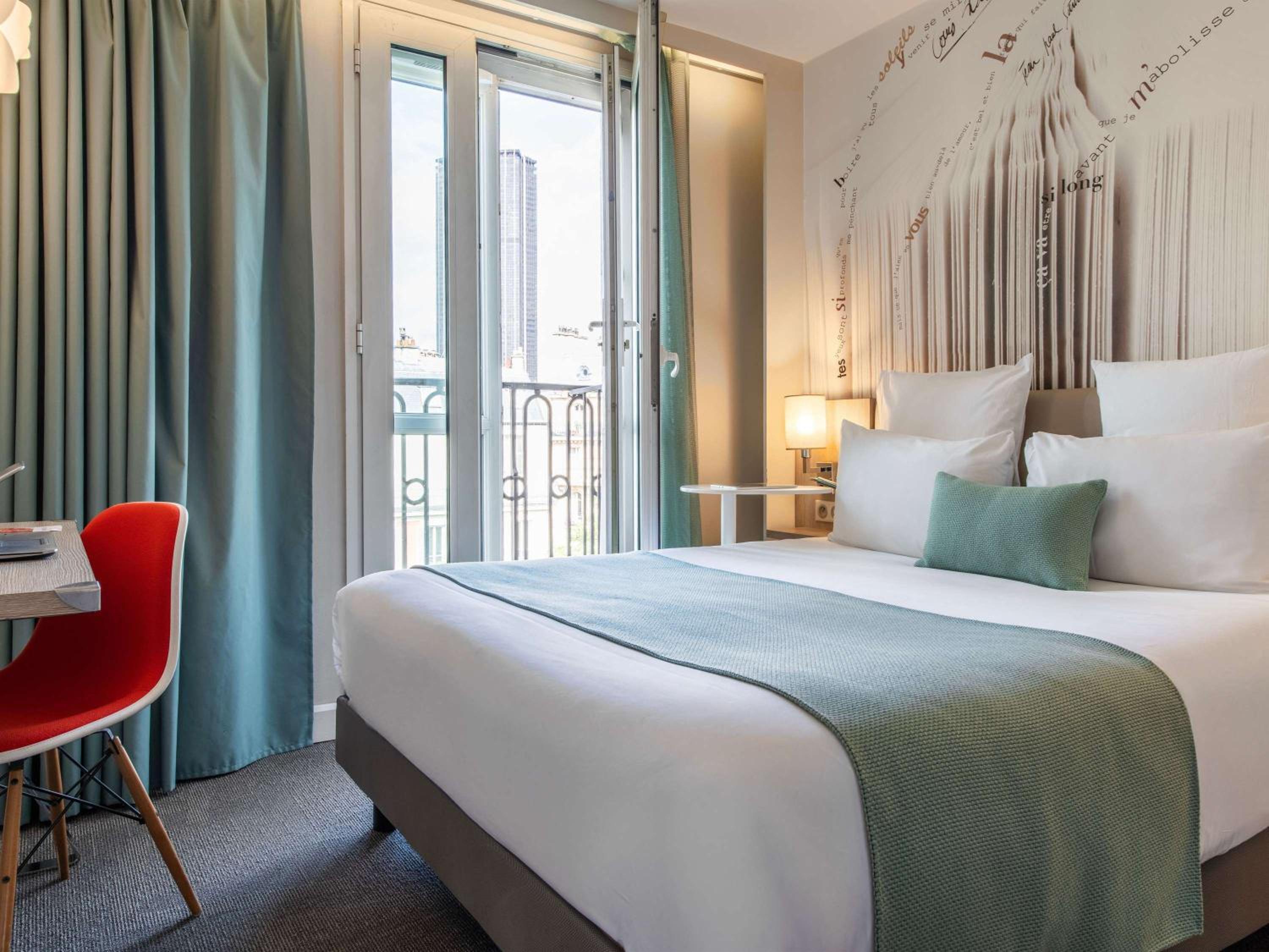 Privilege Double Room with 1 King Bed thumbnail 5