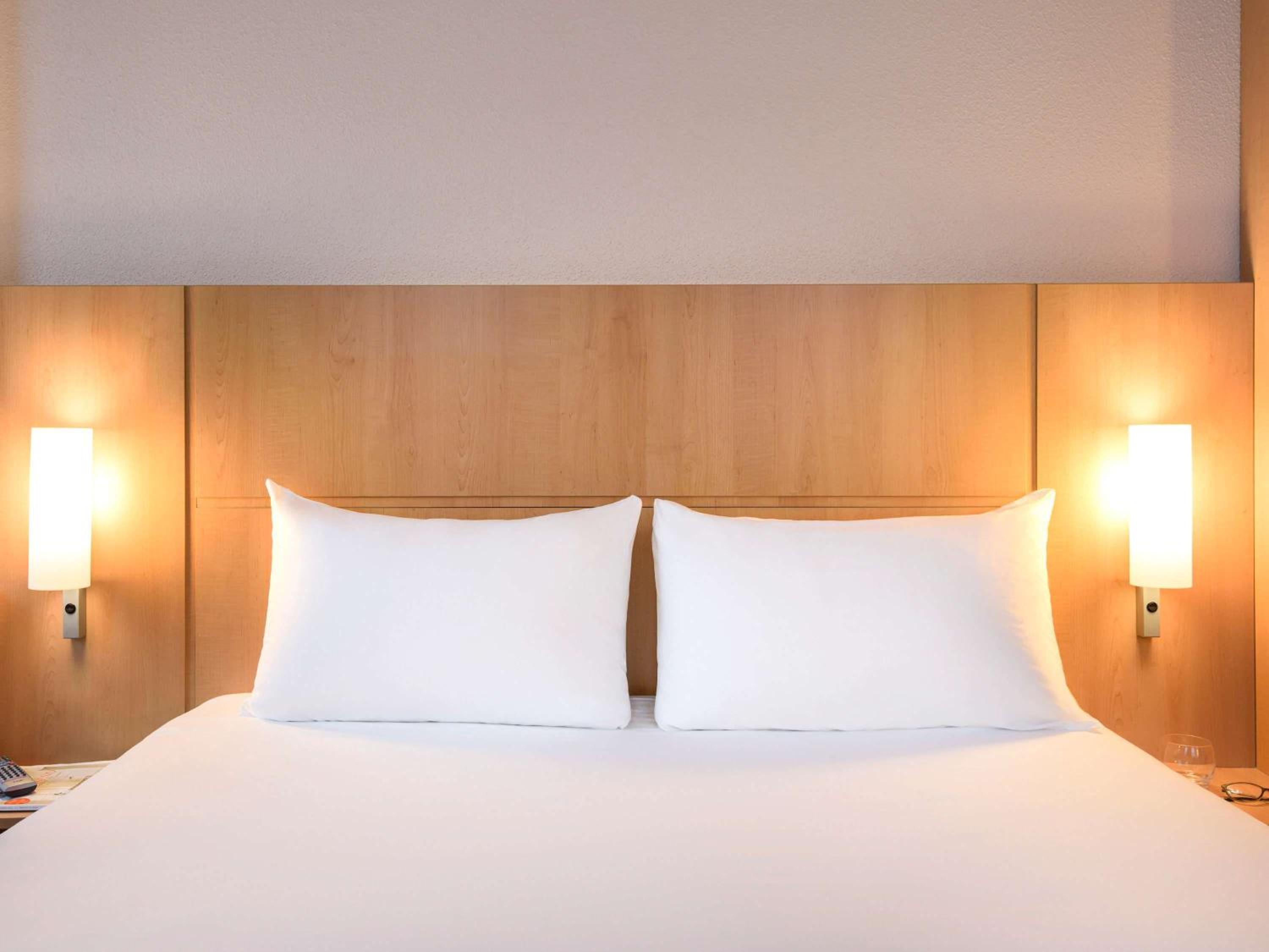 Standard Double Room - Photo 6