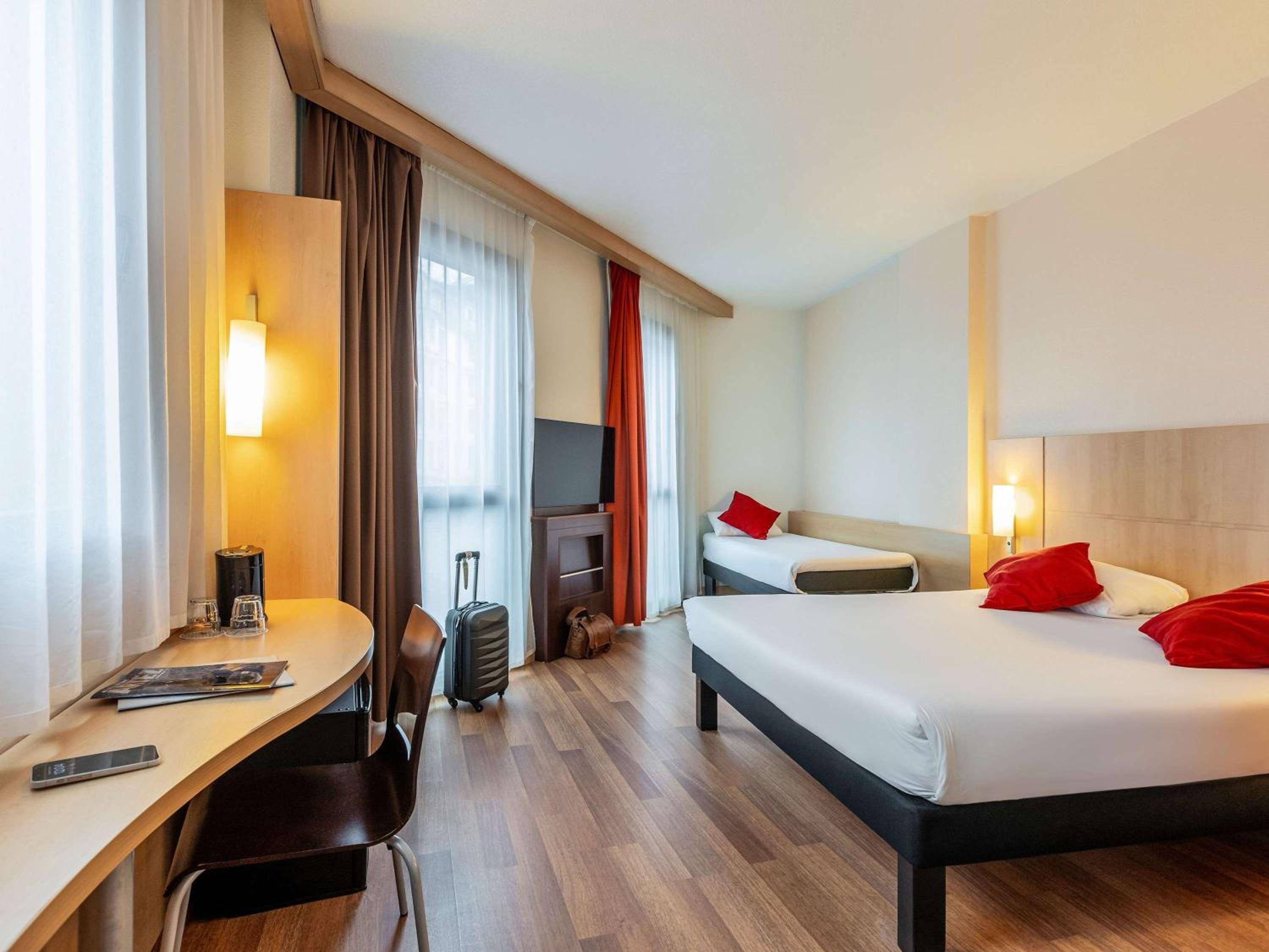 Premium Double Room - Photo 6