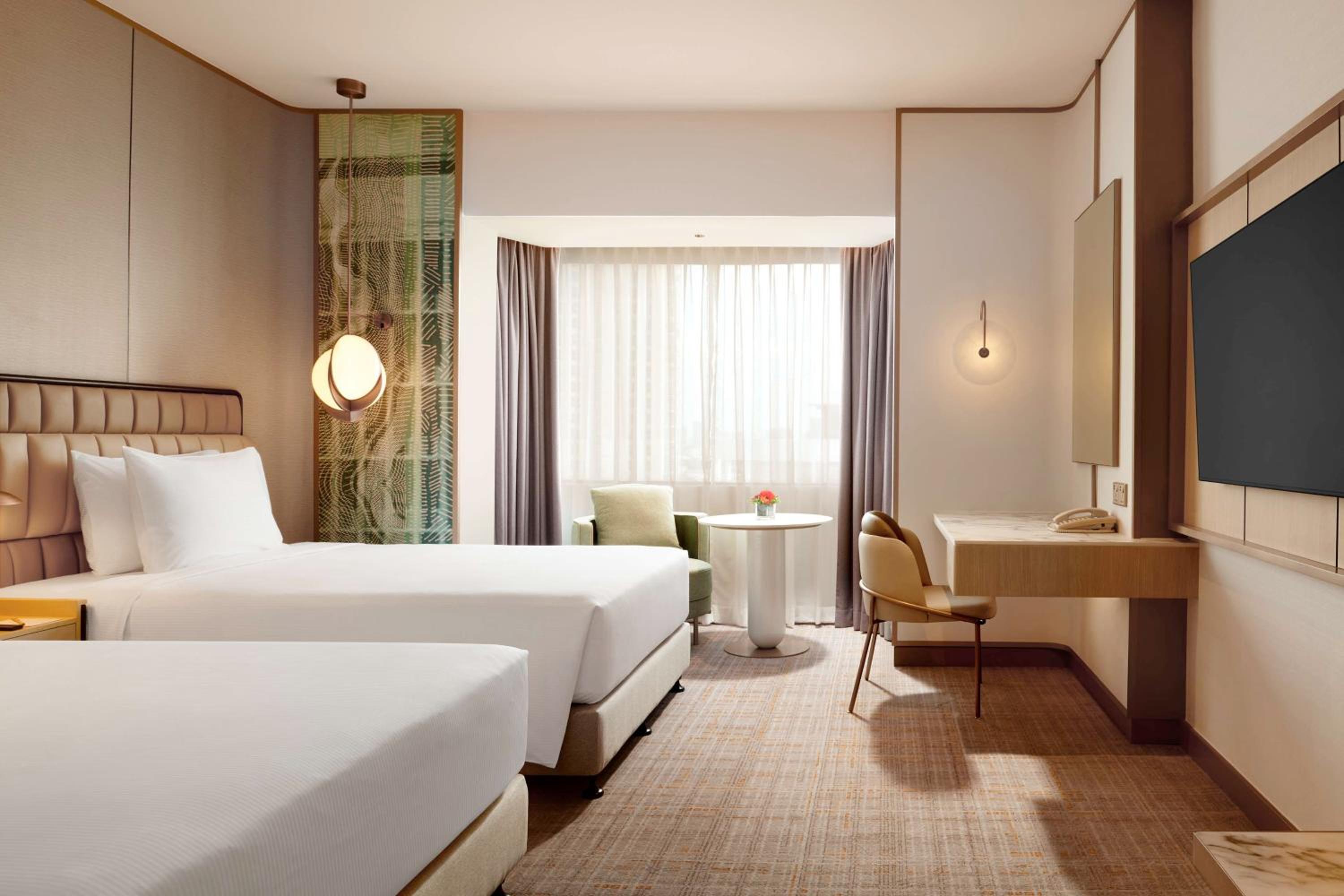 Premium Executive Twin Room with Lounge Access - Photo 2