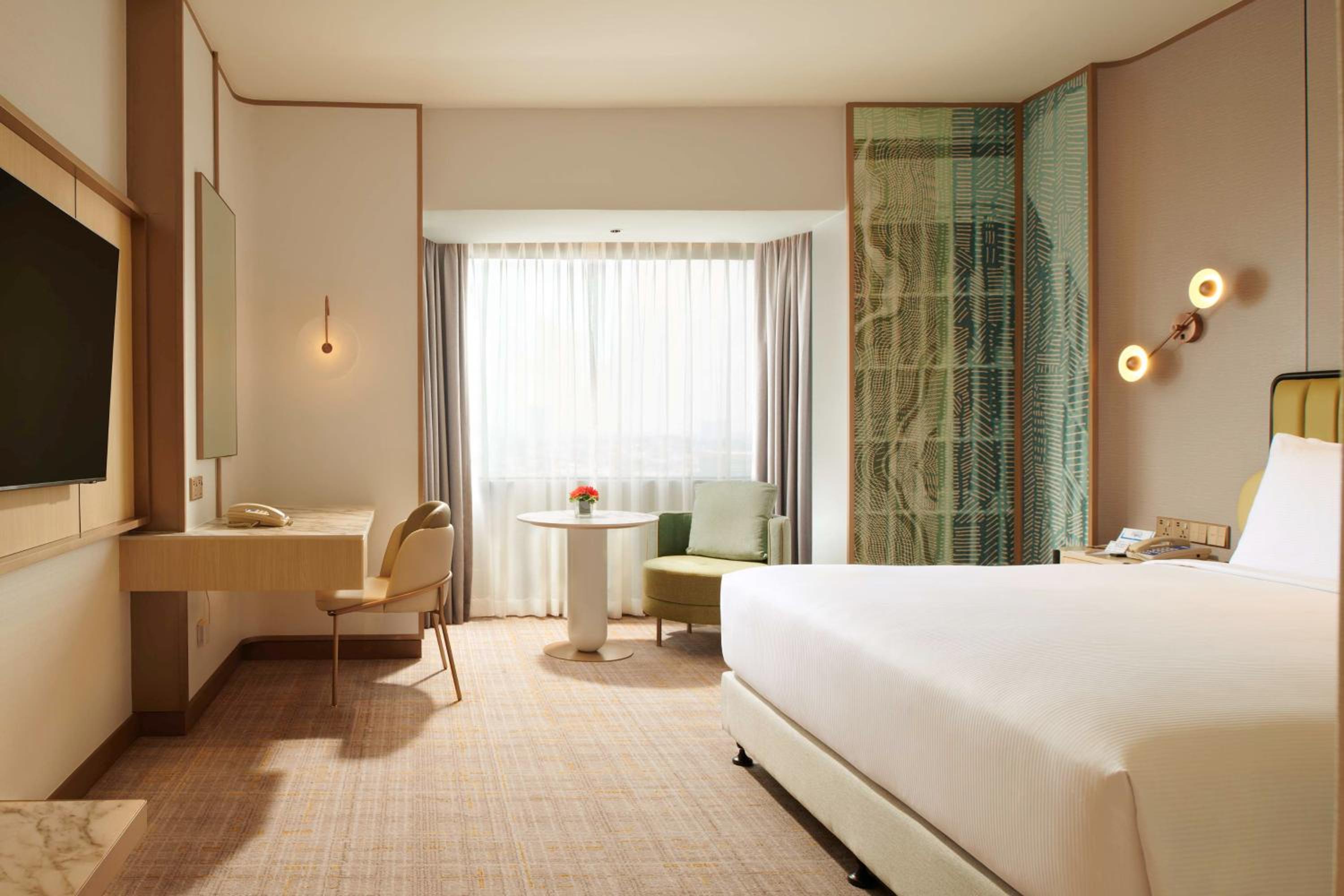 Premium King Room - Photo 2