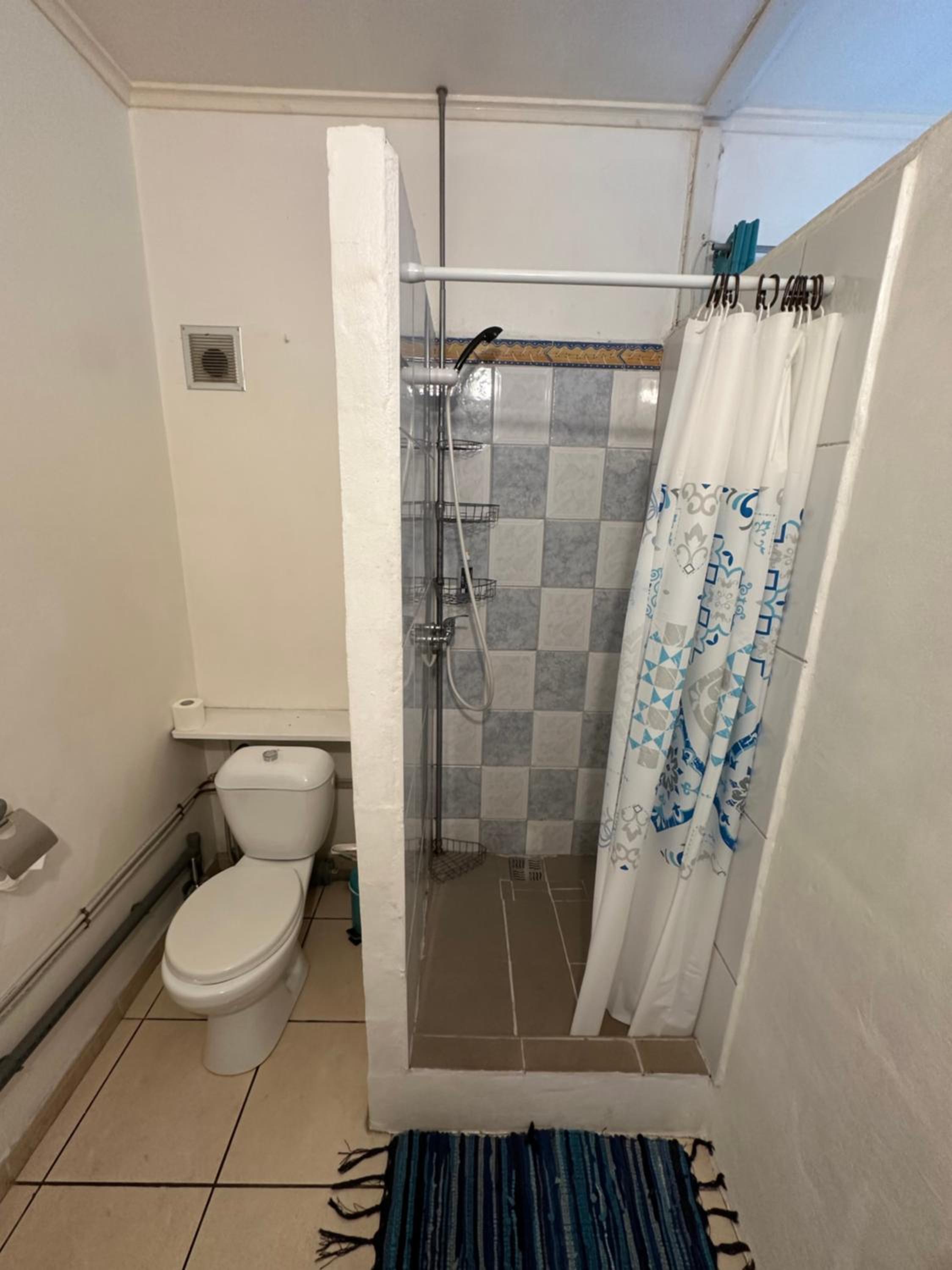 Double Room - Photo 9