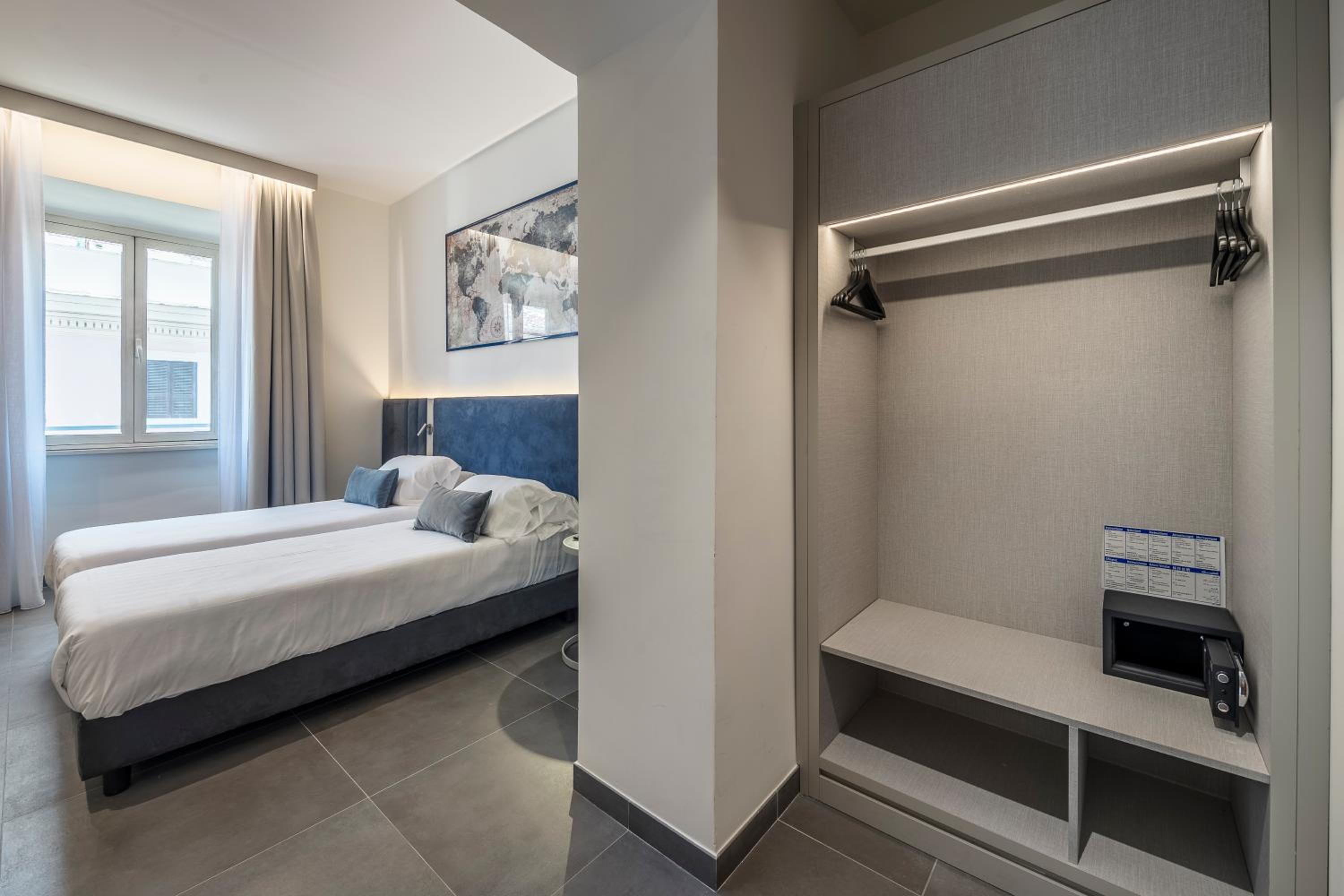 Deluxe Quadruple Room photo 3