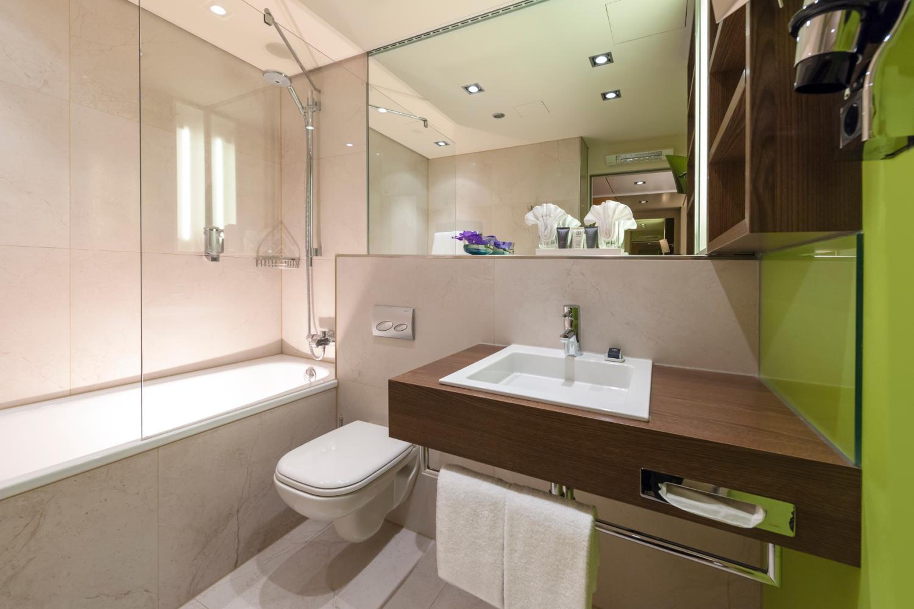 Standard Twin Room - Photo 2