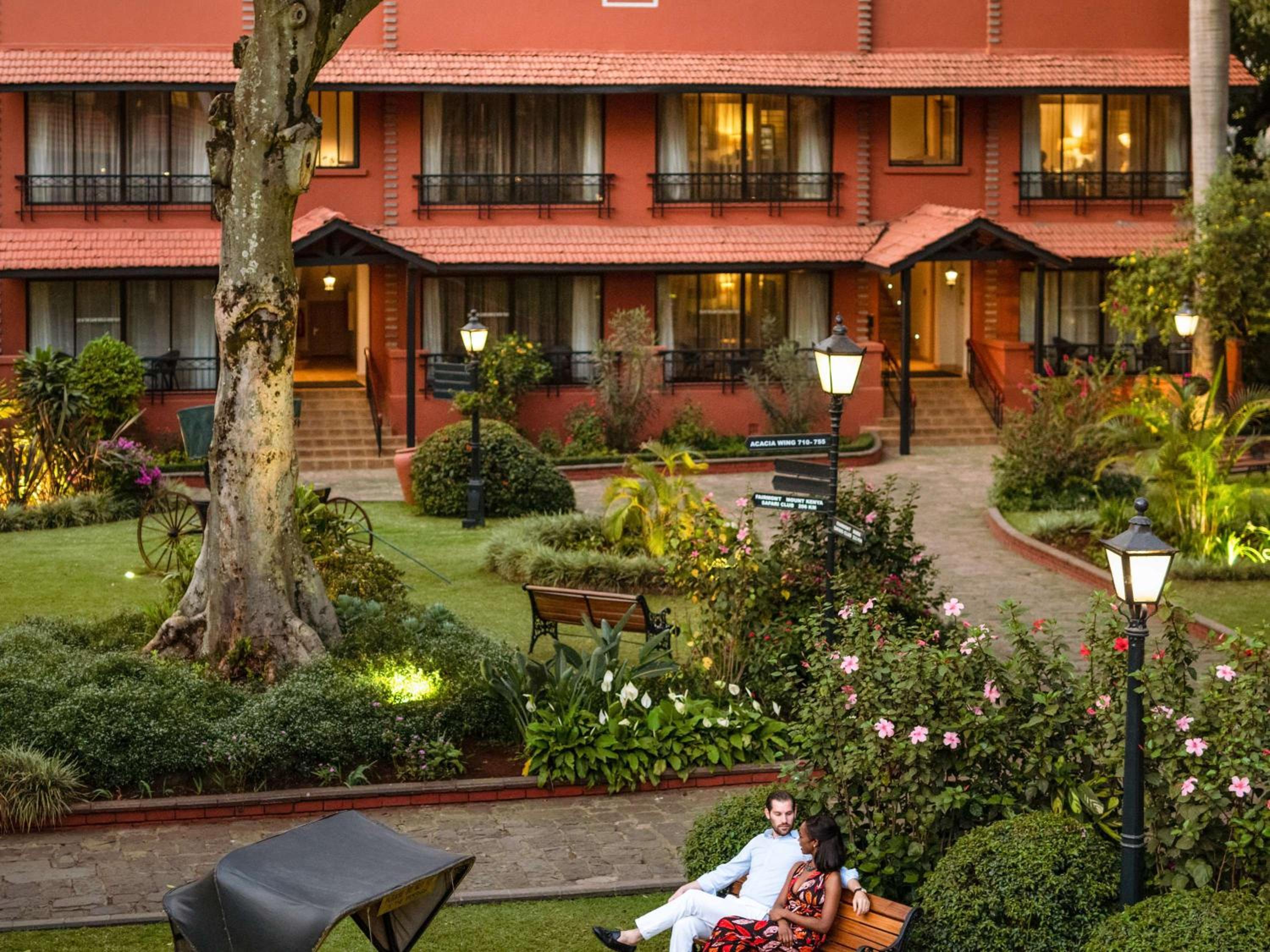 Deluxe Courtyard King Room photo 1
