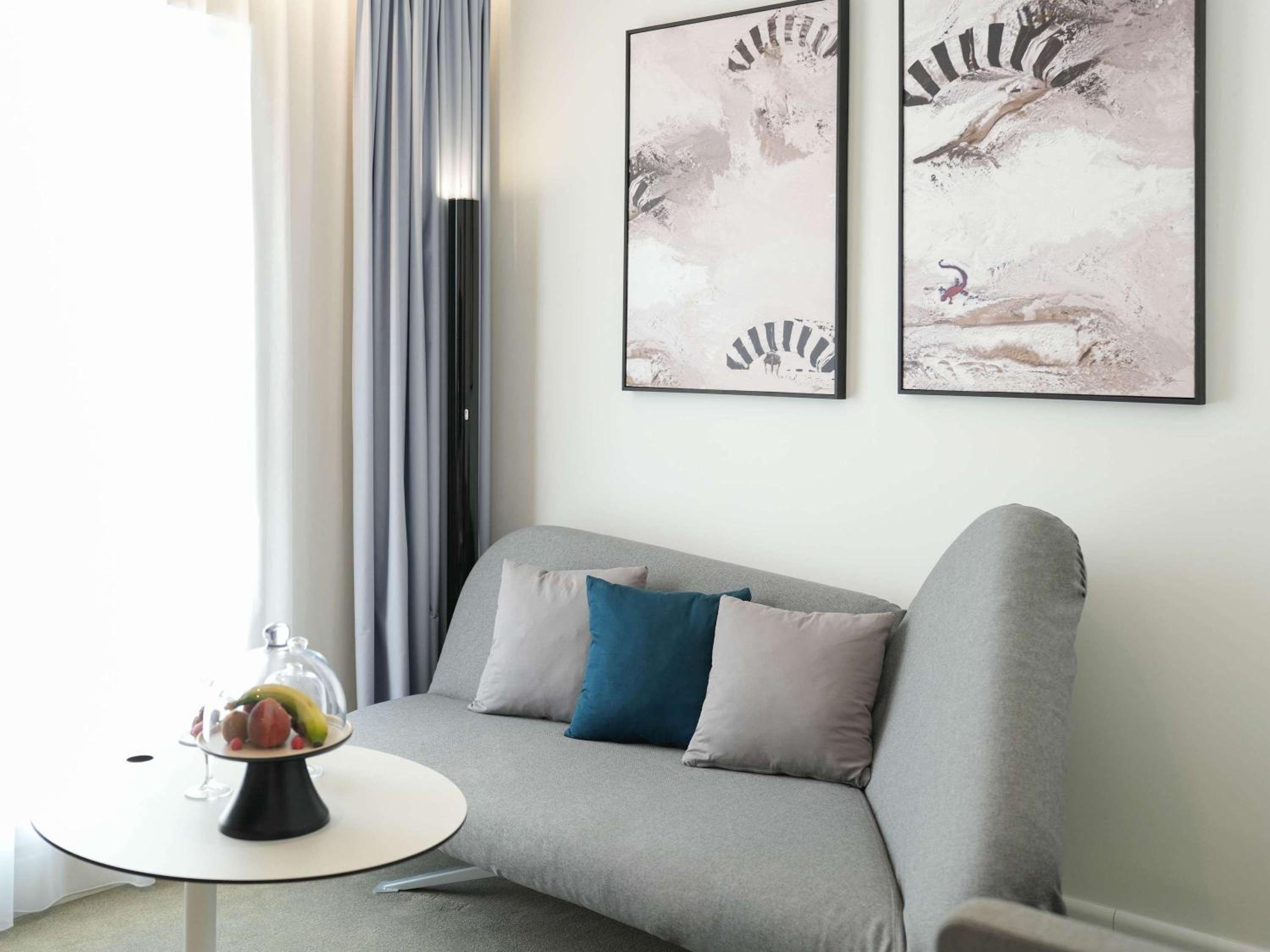 Superior Double Room with Sofa - Photo 6