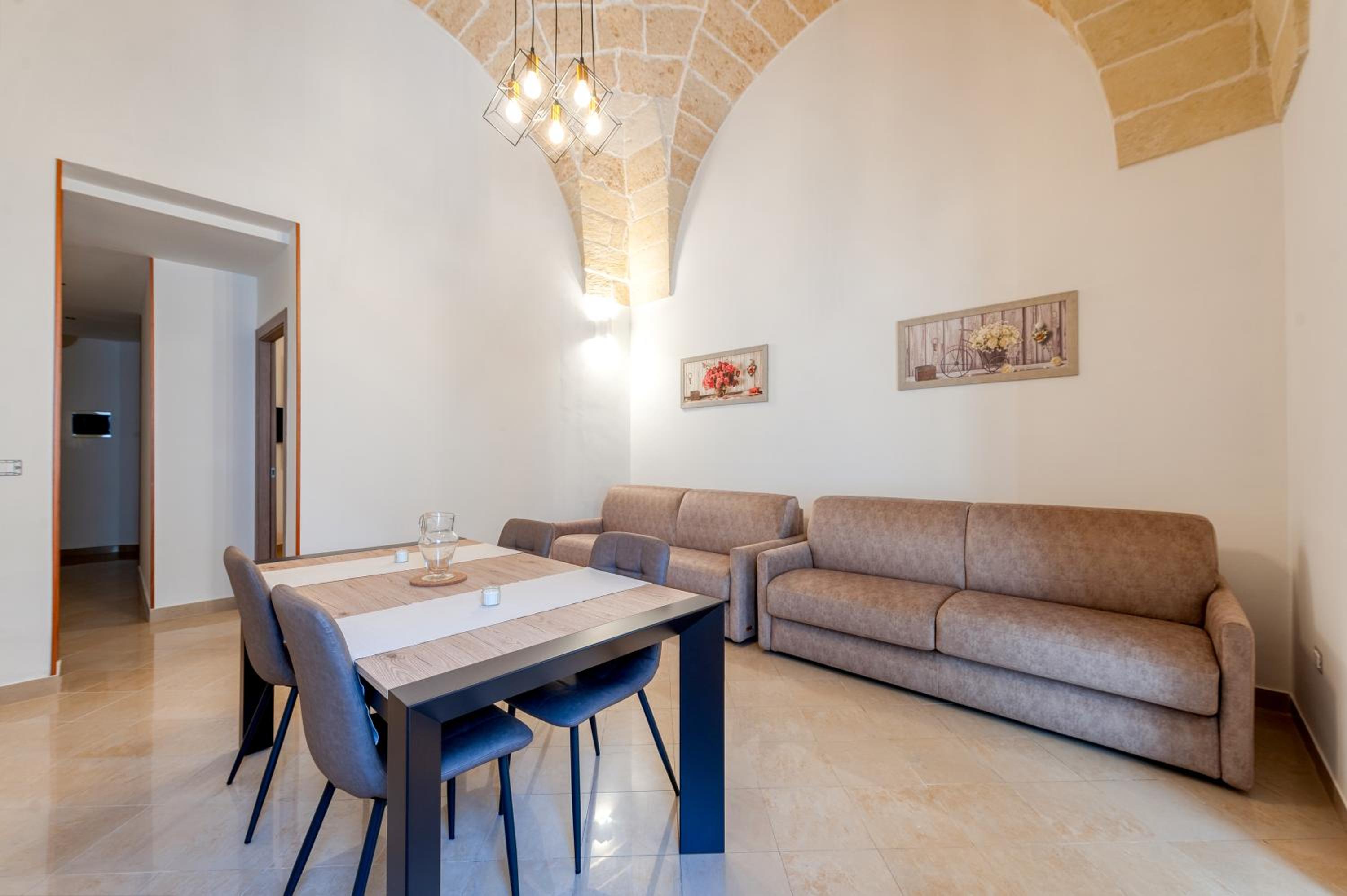 One-Bedroom Apartment with Garden photo 1