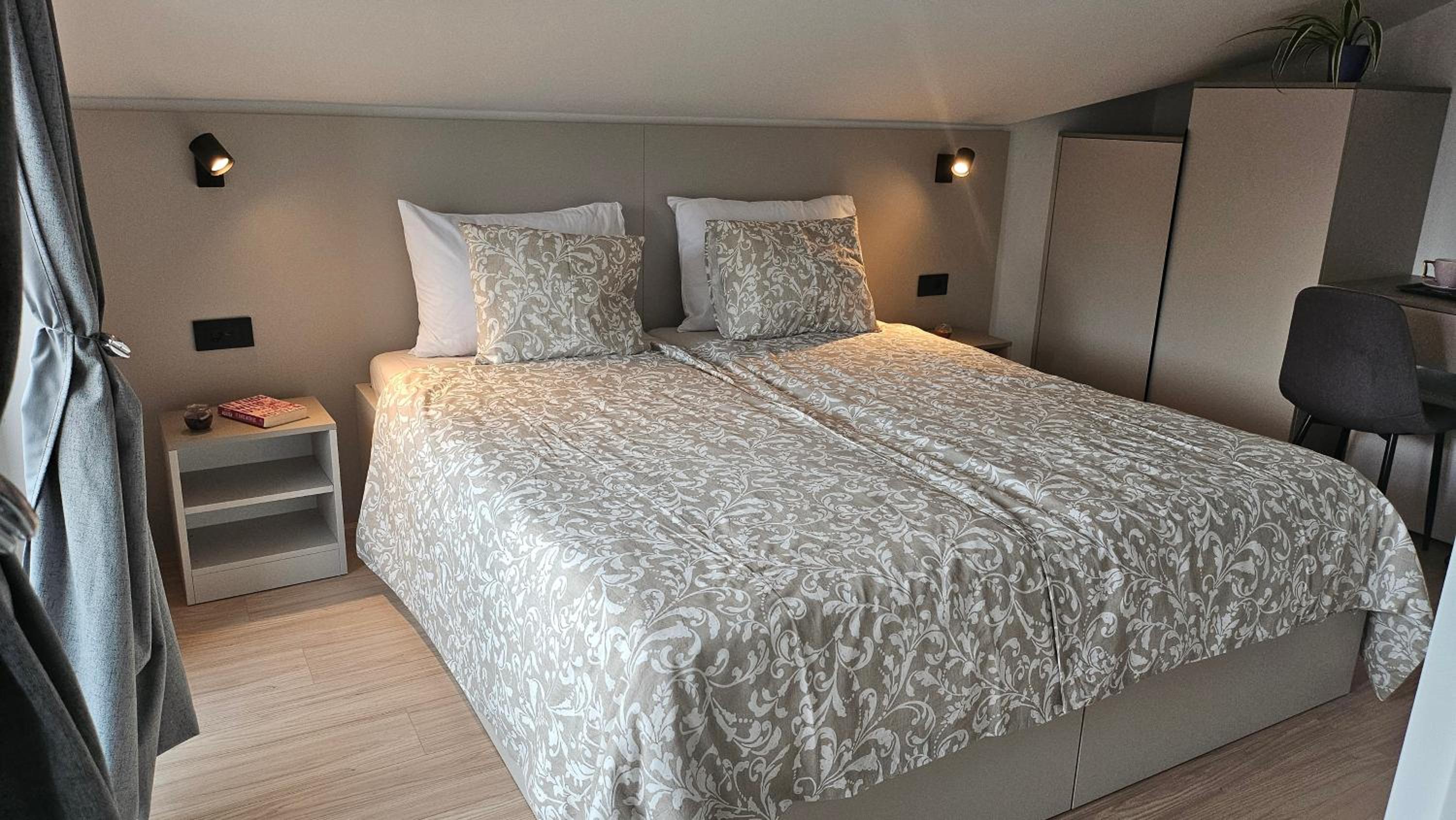Deluxe Double or Twin Room with Garden View