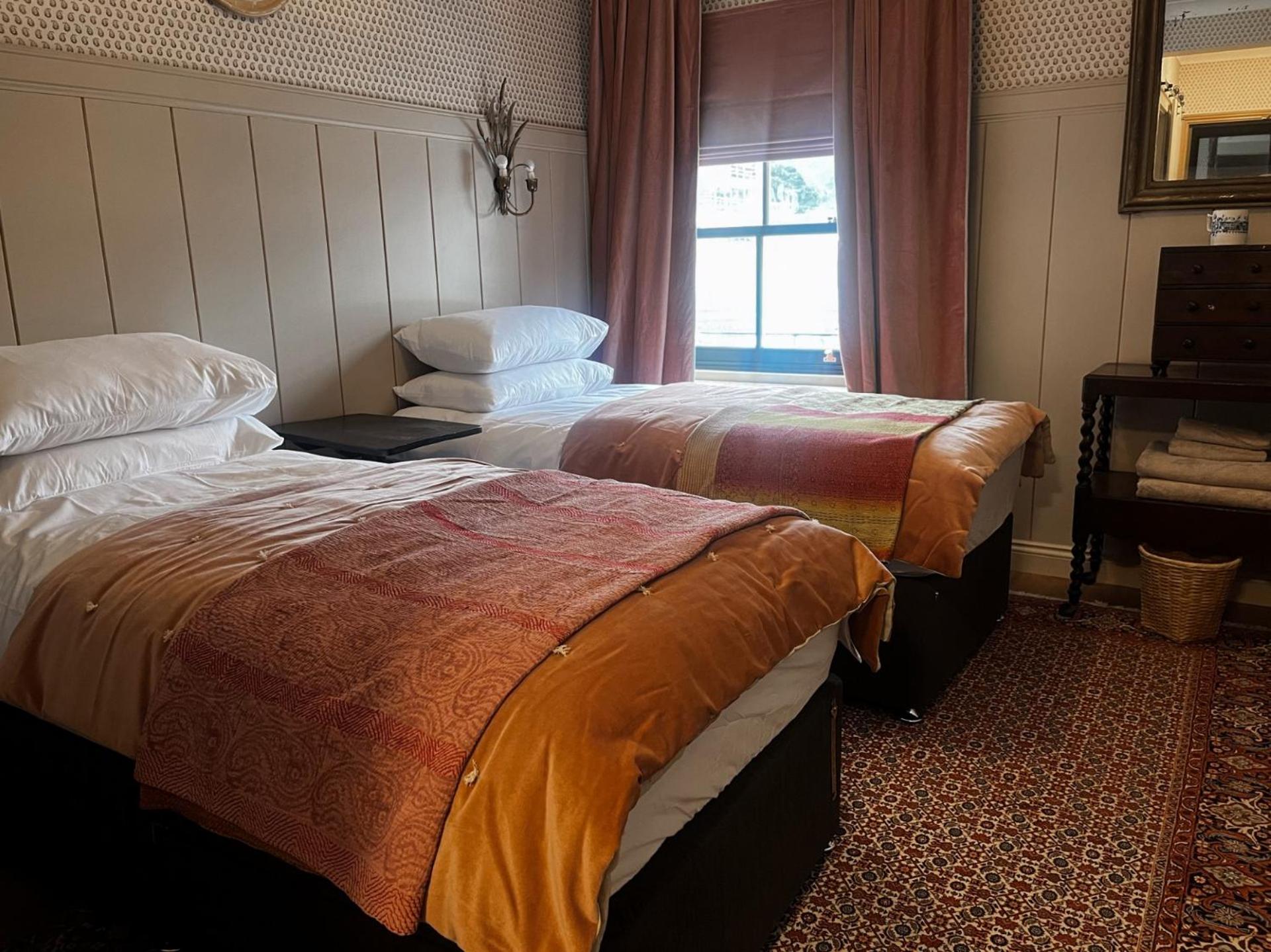 Double or Twin Room - Photo 3